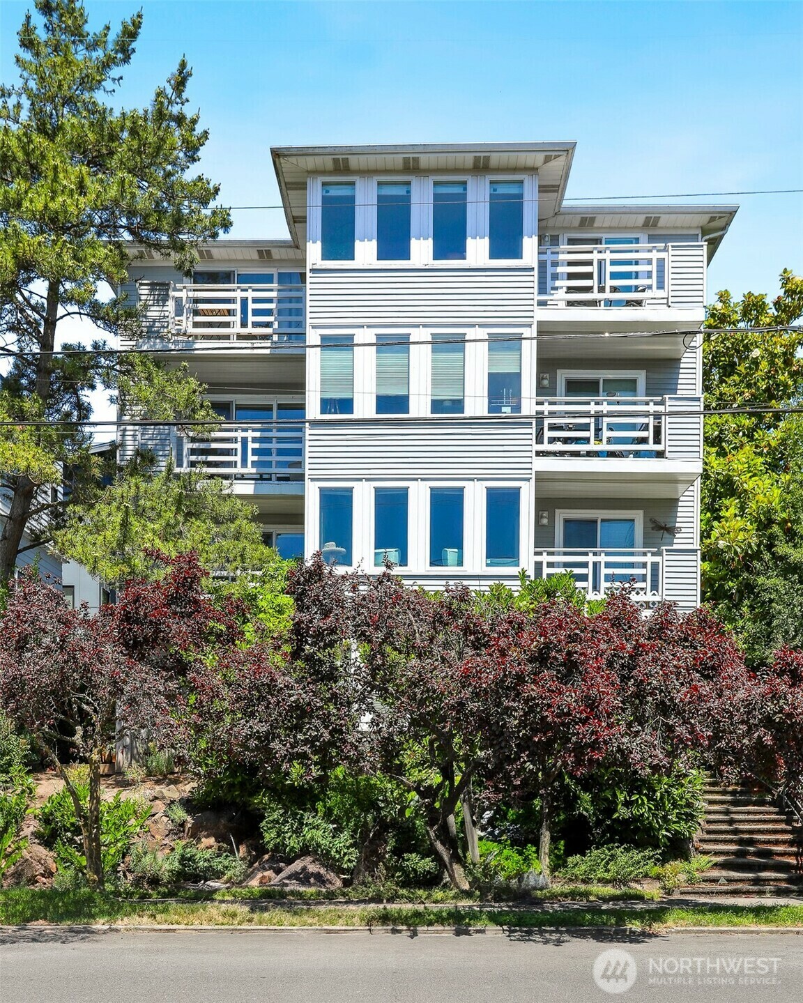 Property Photo: 2642 NW 59th Street 401 WA 98107