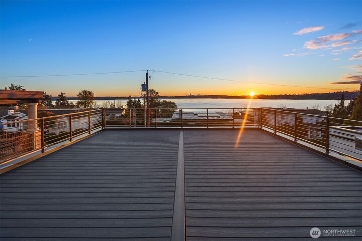 Property Photo: 238 5th Avenue W WA 98033