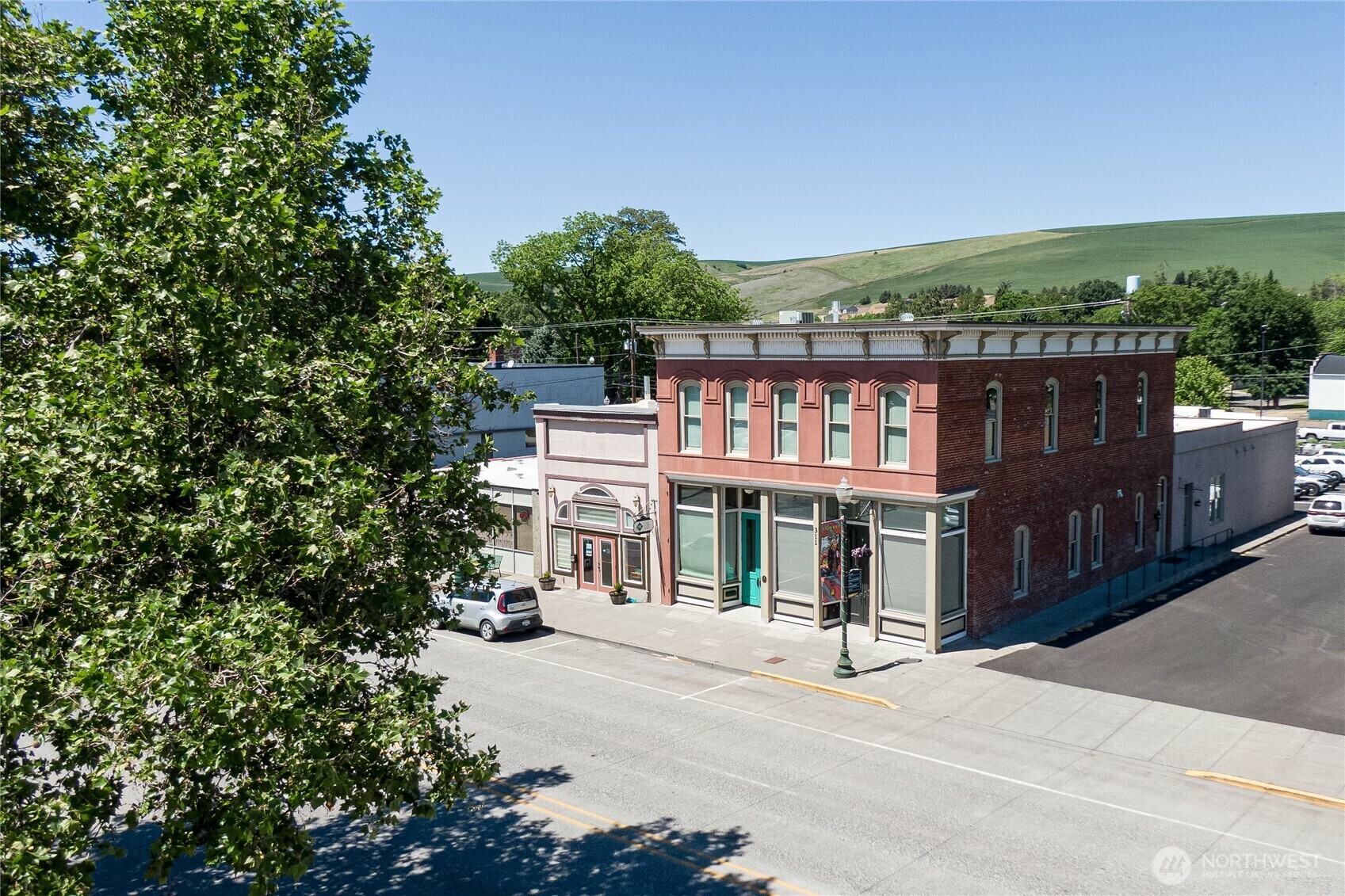 Property Photo: 309 E Main Street WA 99328