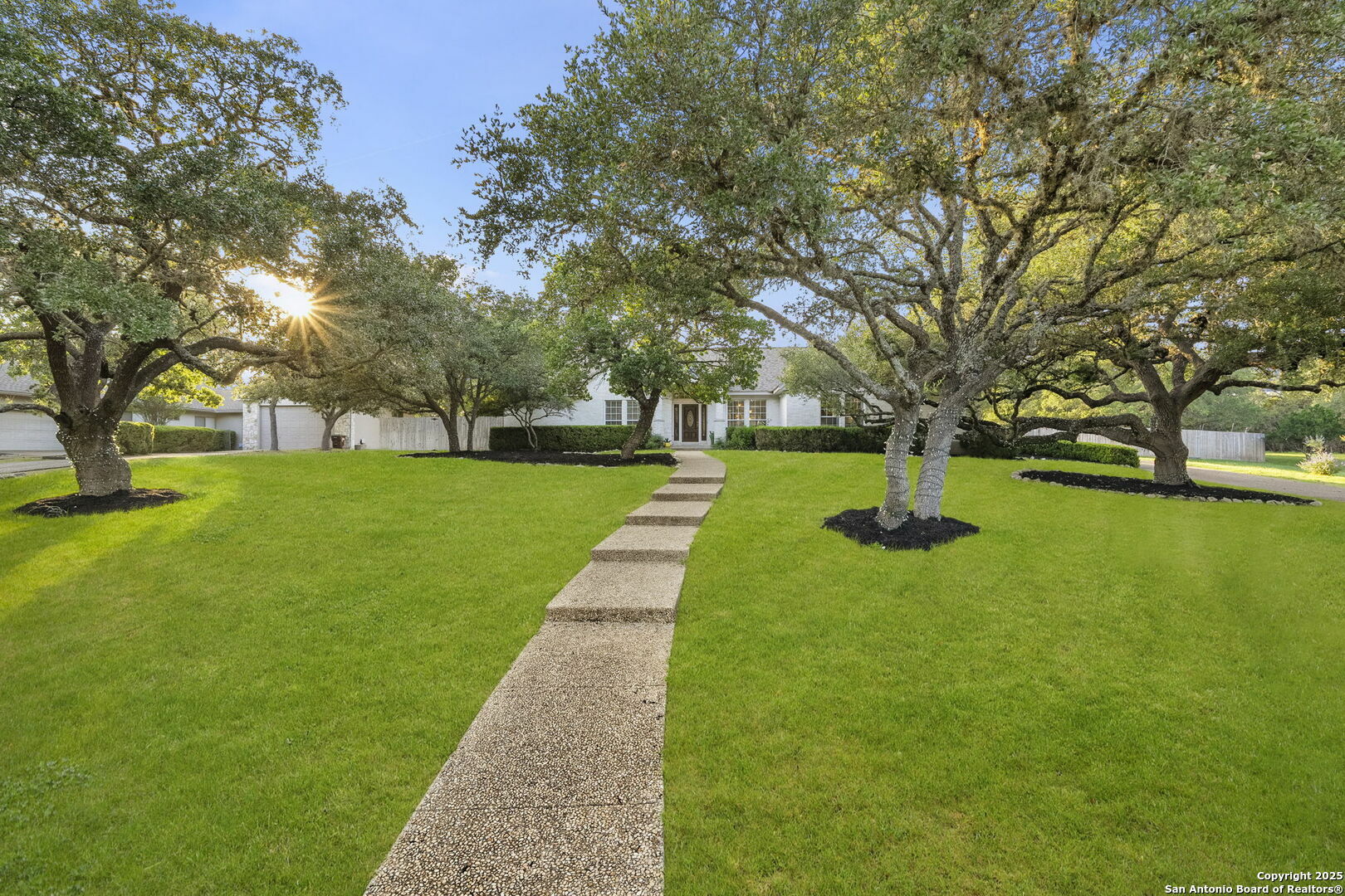 Property Photo: 608 Kendall Pkwy TX 78015