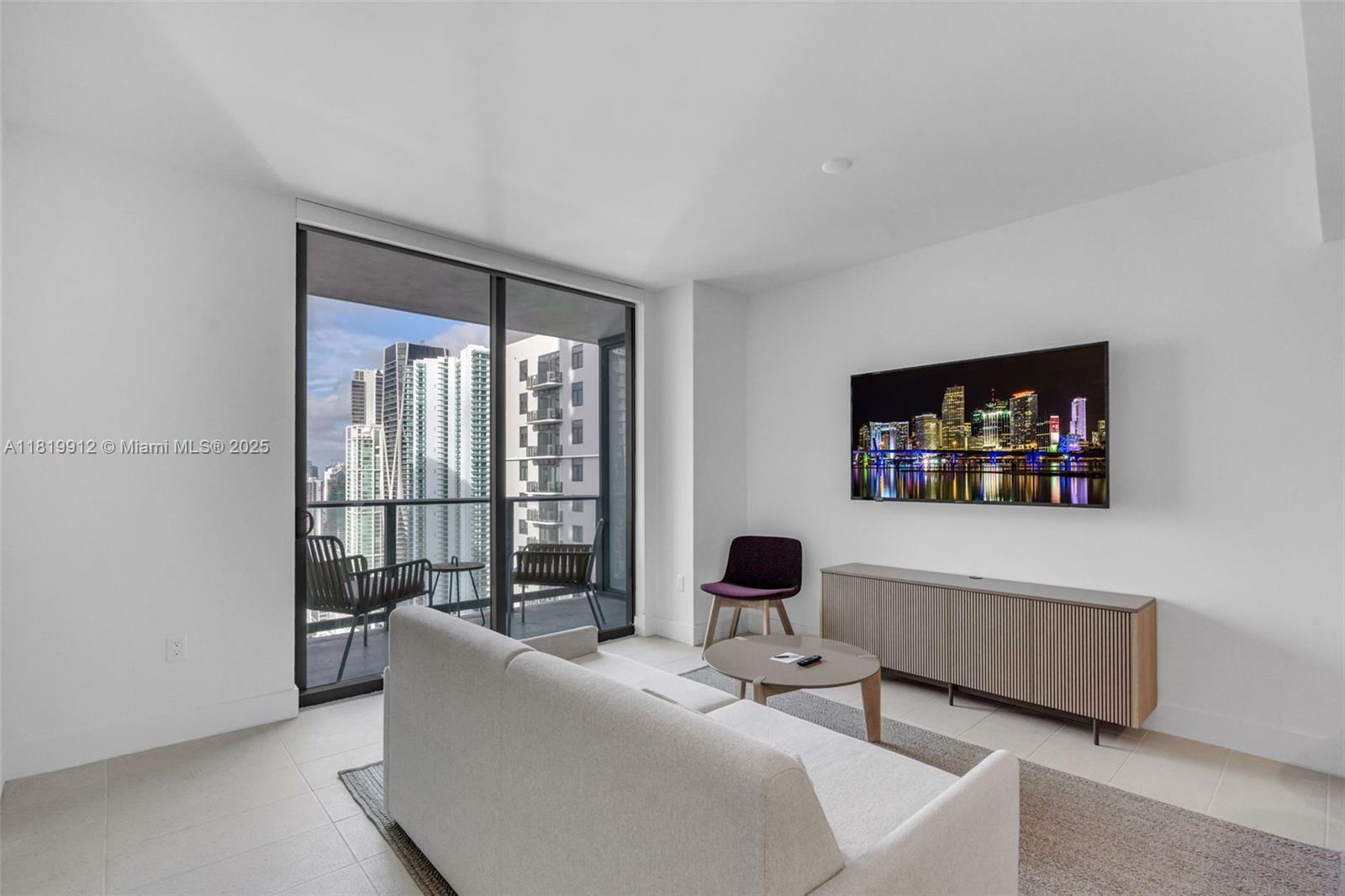 Property Photo: 601 NE 6th St 3709 FL 33132