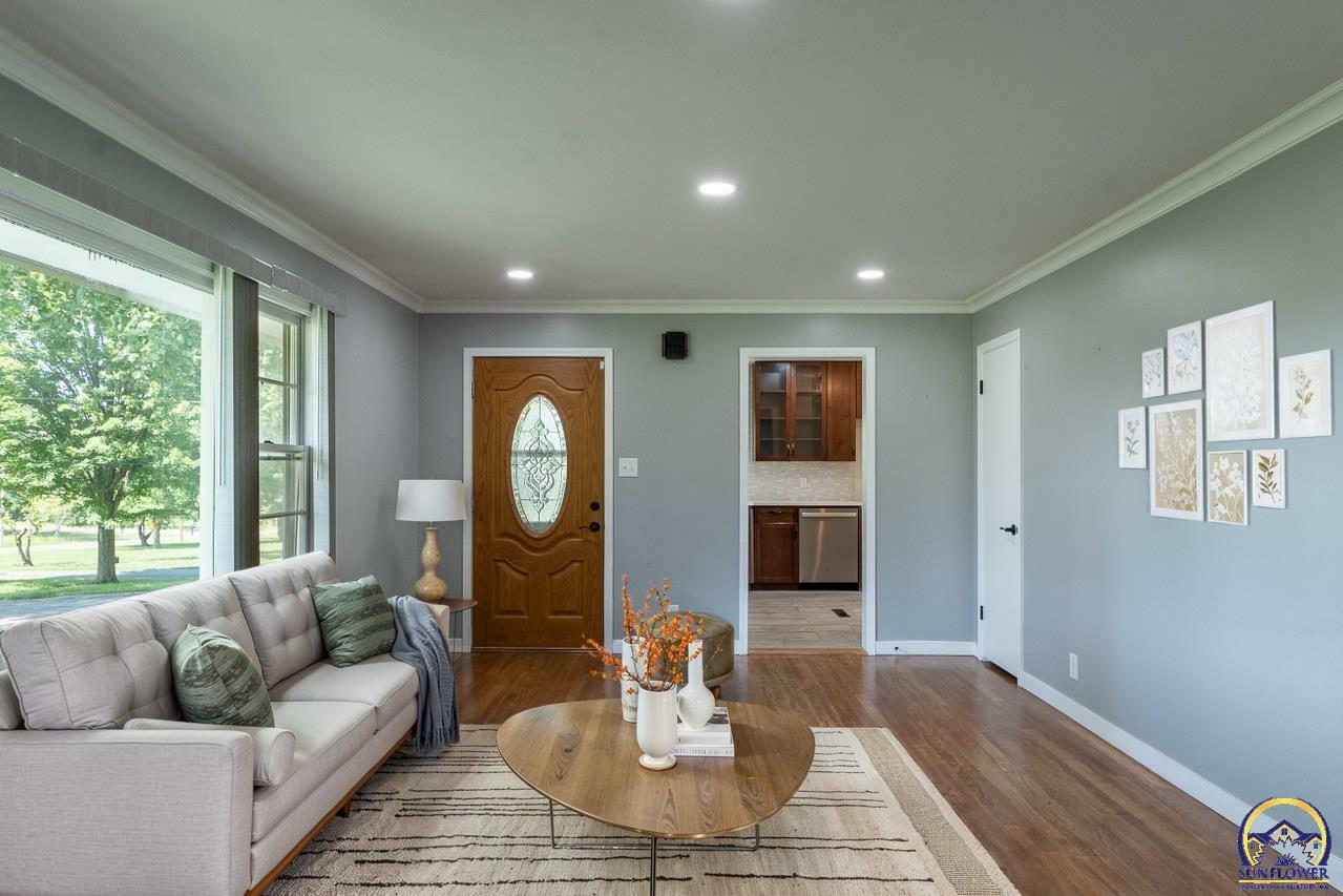 Property Photo: 634 NW 43rd St KS 66617