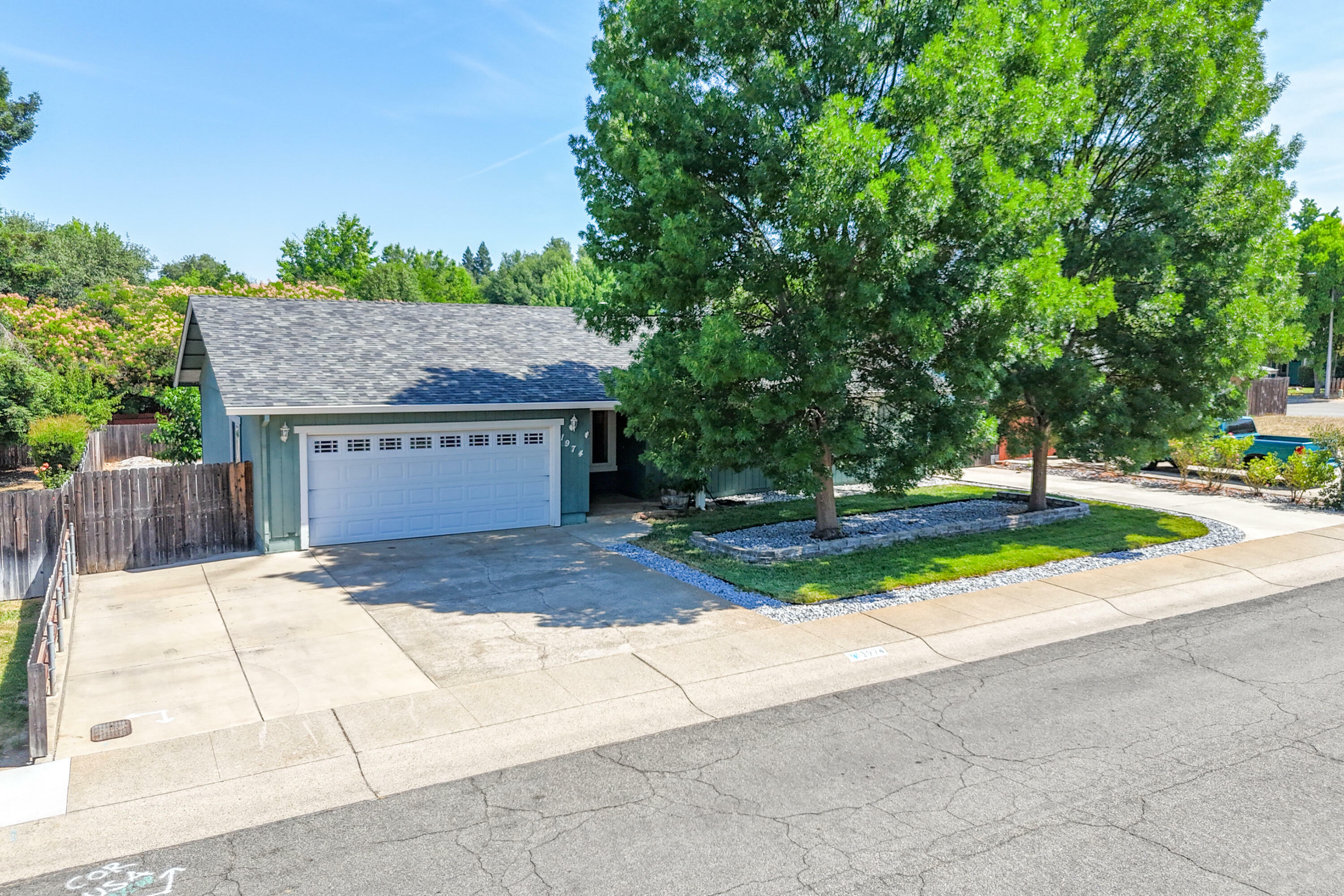 Property Photo: 1974 S Ridge Drive CA 96003