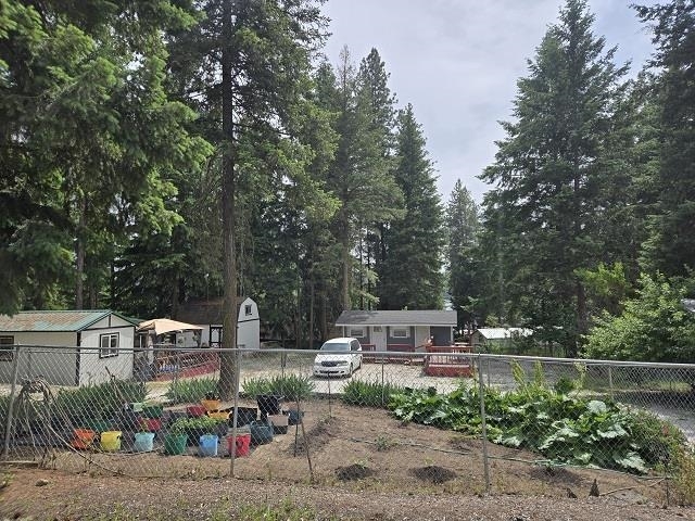 Property Photo: 3354 Porcupine Ln WA 99181