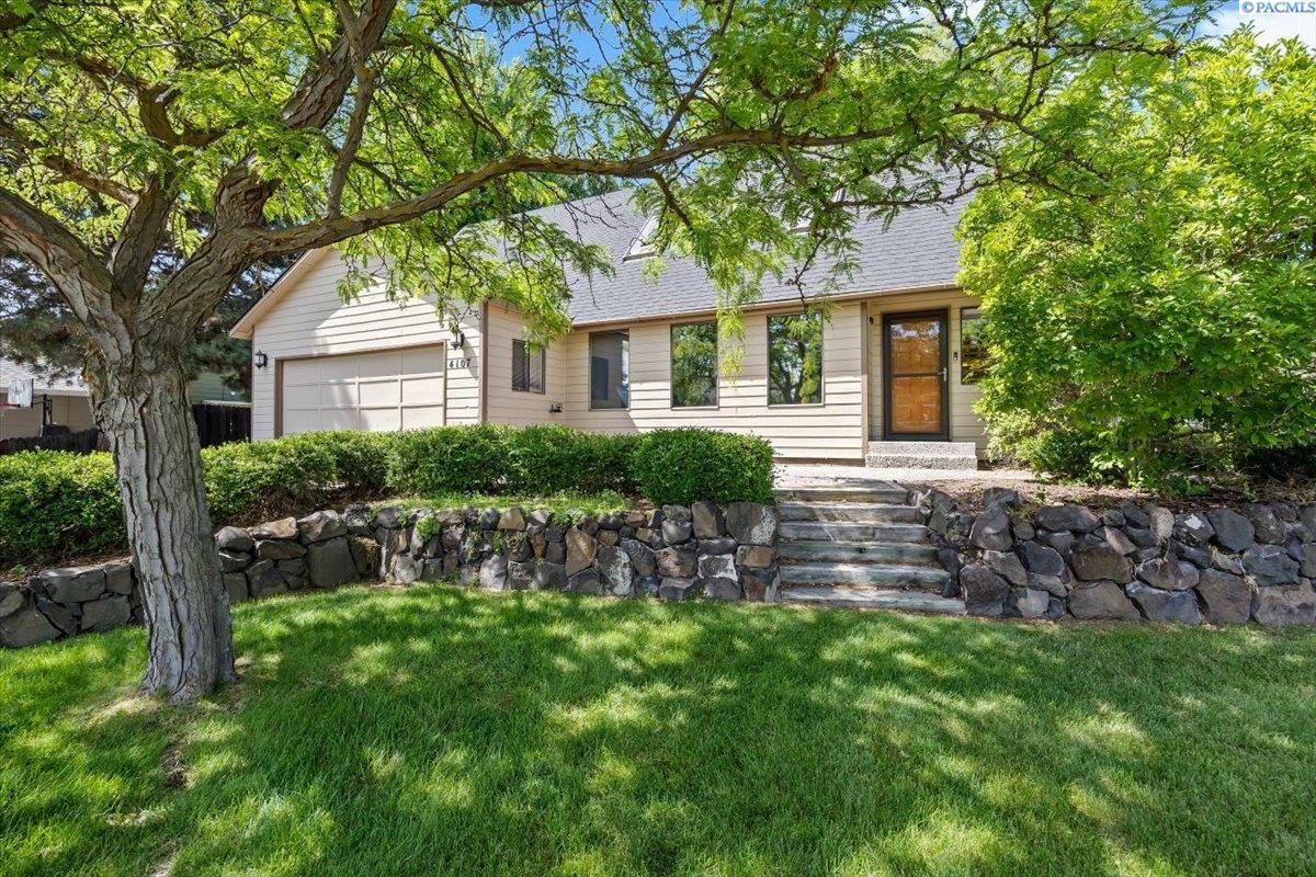 Property Photo: 4107 W Desert Plateau Dr. WA 99301