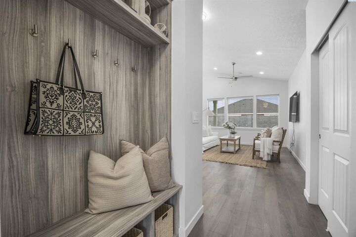 Property Photo:  8509 Ashen Drive  WA 99301 