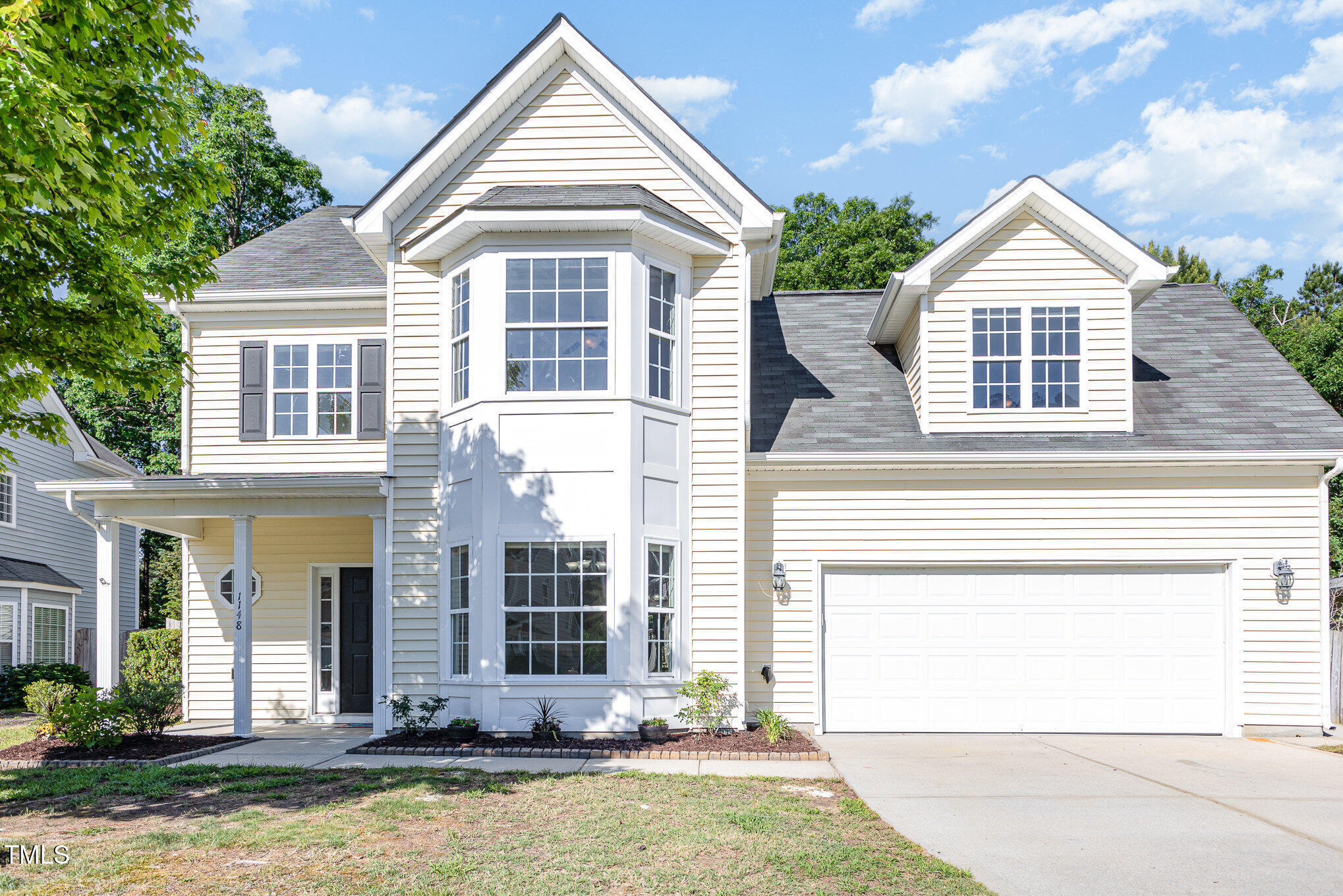 Property Photo: 1148 Dexter Ridge Drive NC 27540