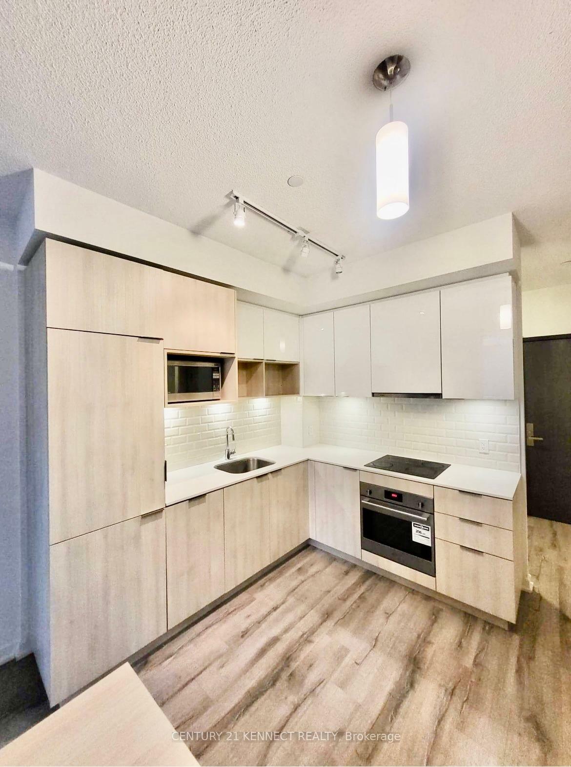 52 Forest Manor Road 613  Toronto ON M2J 0E2 photo