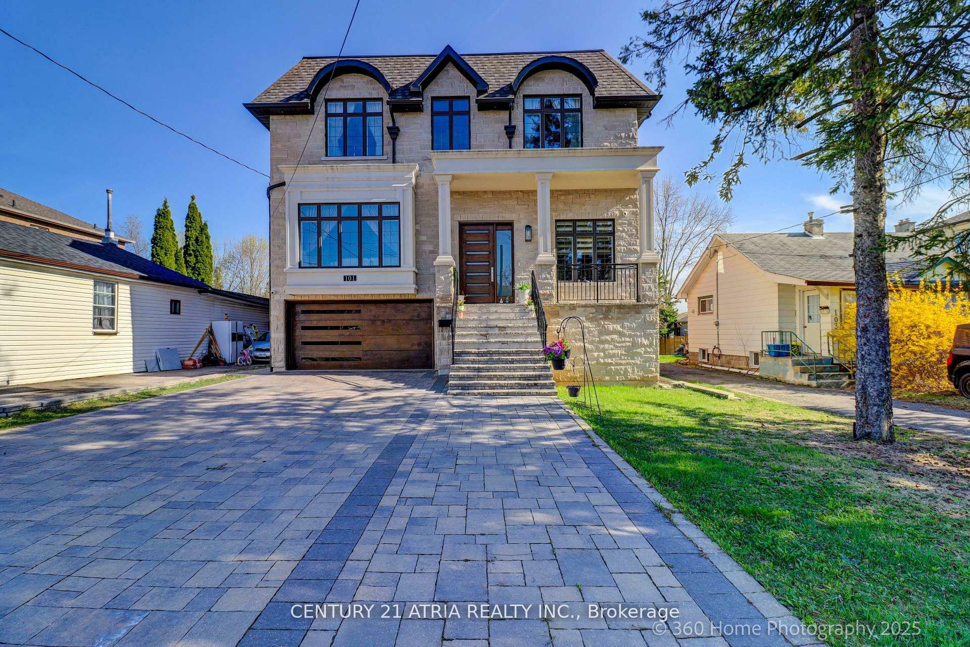 Photo de la propriété: 101 Spruce Avenue ON L4C 6V9