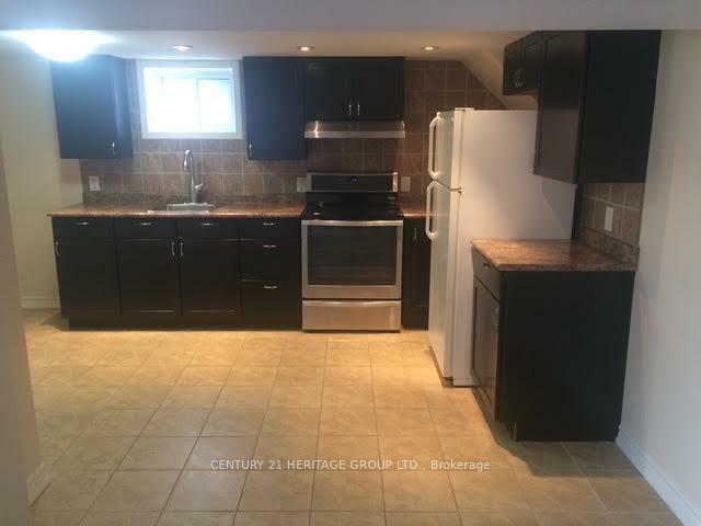 Photo de la propriété: 130 Sheldon Avenue ON L3Y 2V7