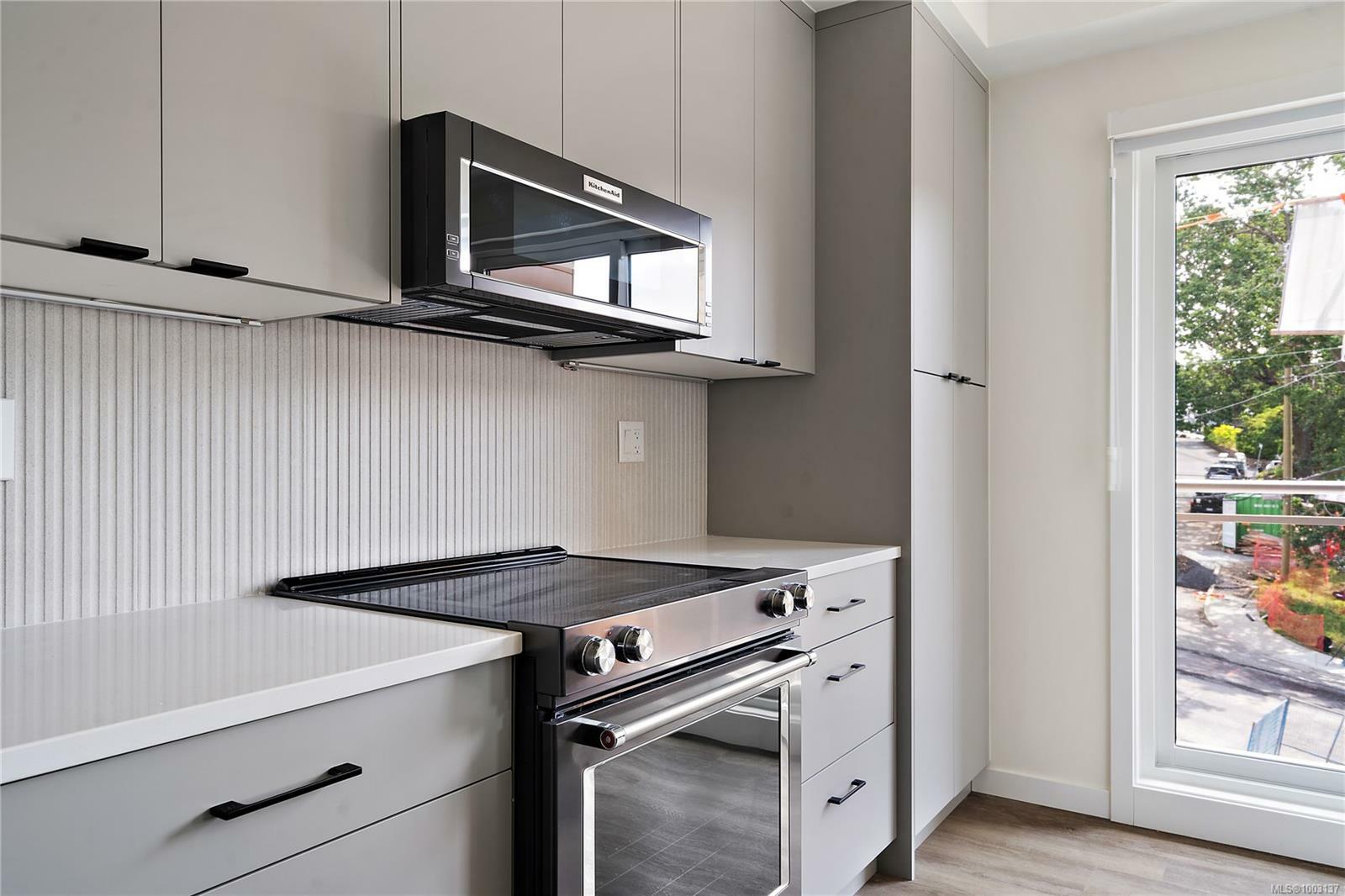 Photo de la propriété: 1102 Esquimalt Rd B507 BC V9A 6A1