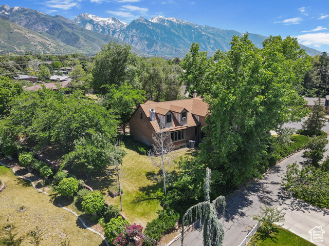 Property Photo: 2673 E Toni Cir S UT 84121