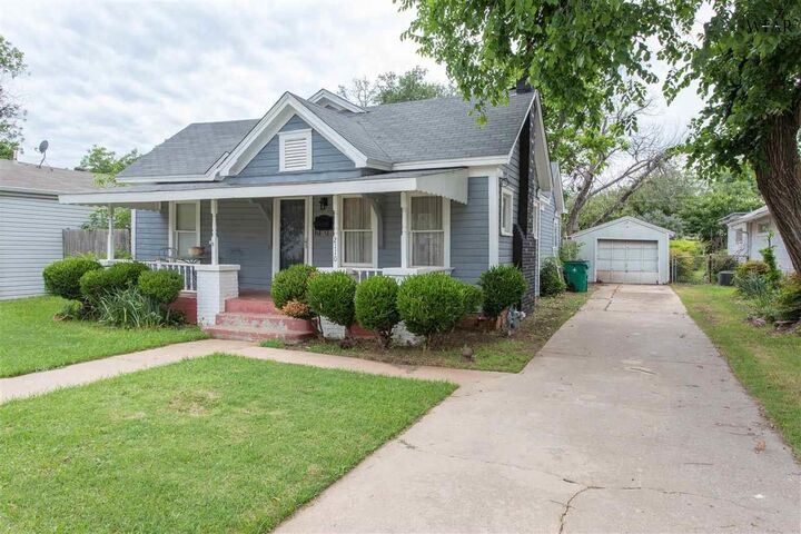 Property Photo: 2110 Garfield Street TX 76309