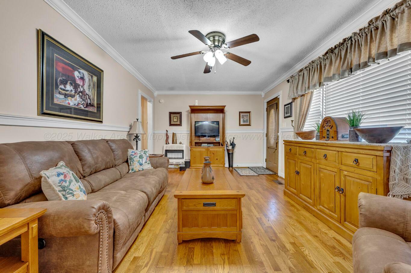 Property Photo: 2555 Shady Grove Rd AL 35005