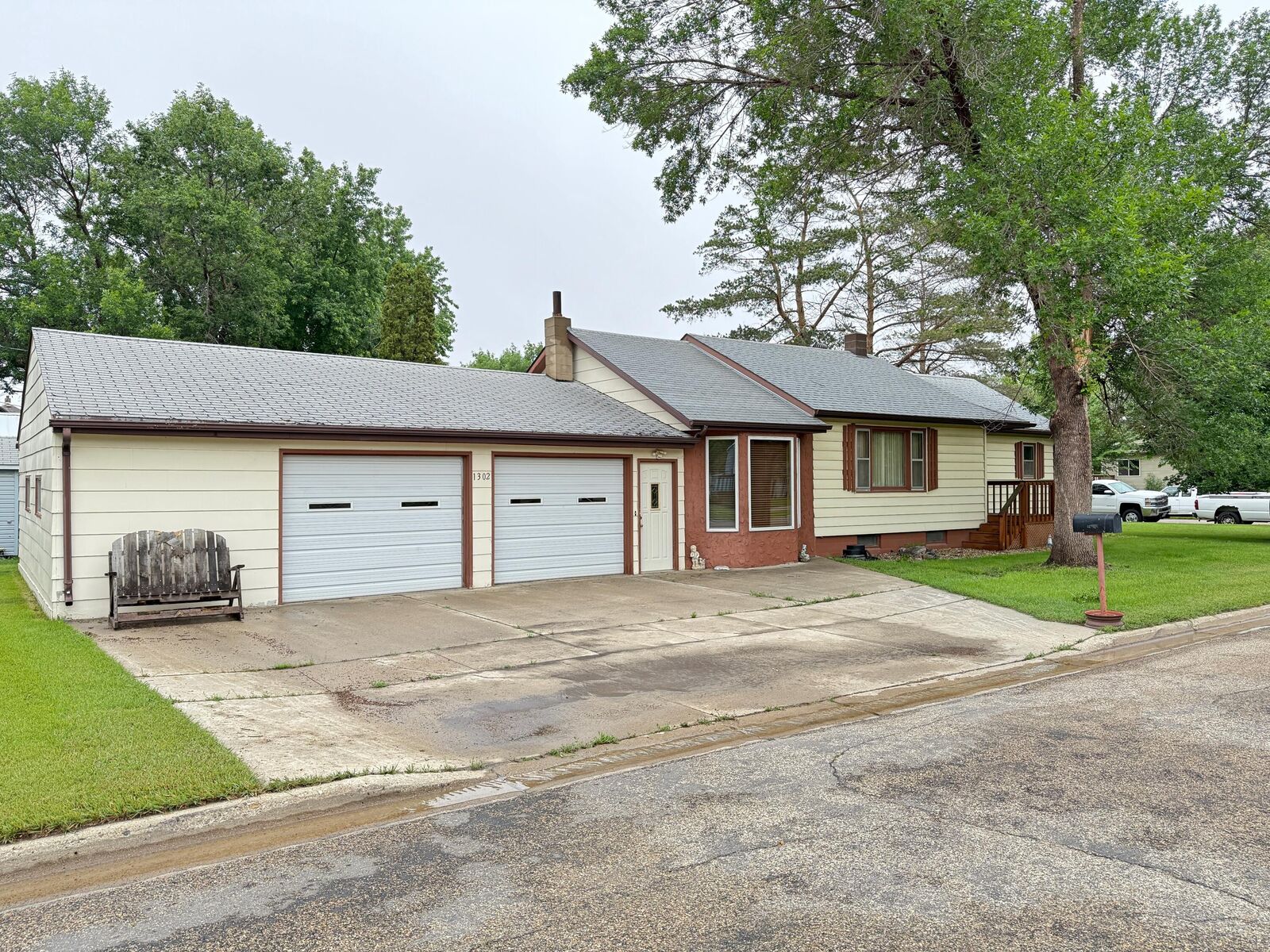 Property Photo:  1302 SW 8th Ave  SD 57401 