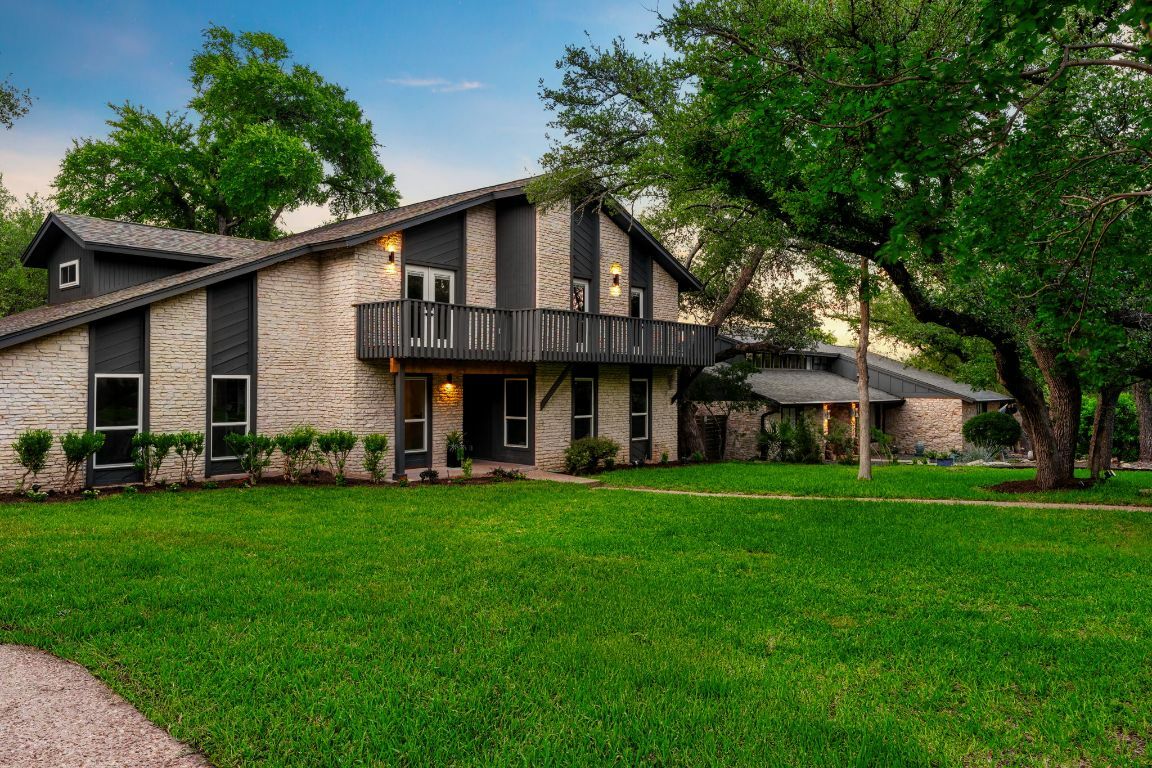 Property Photo: 10006 Mandeville Circle TX 78750