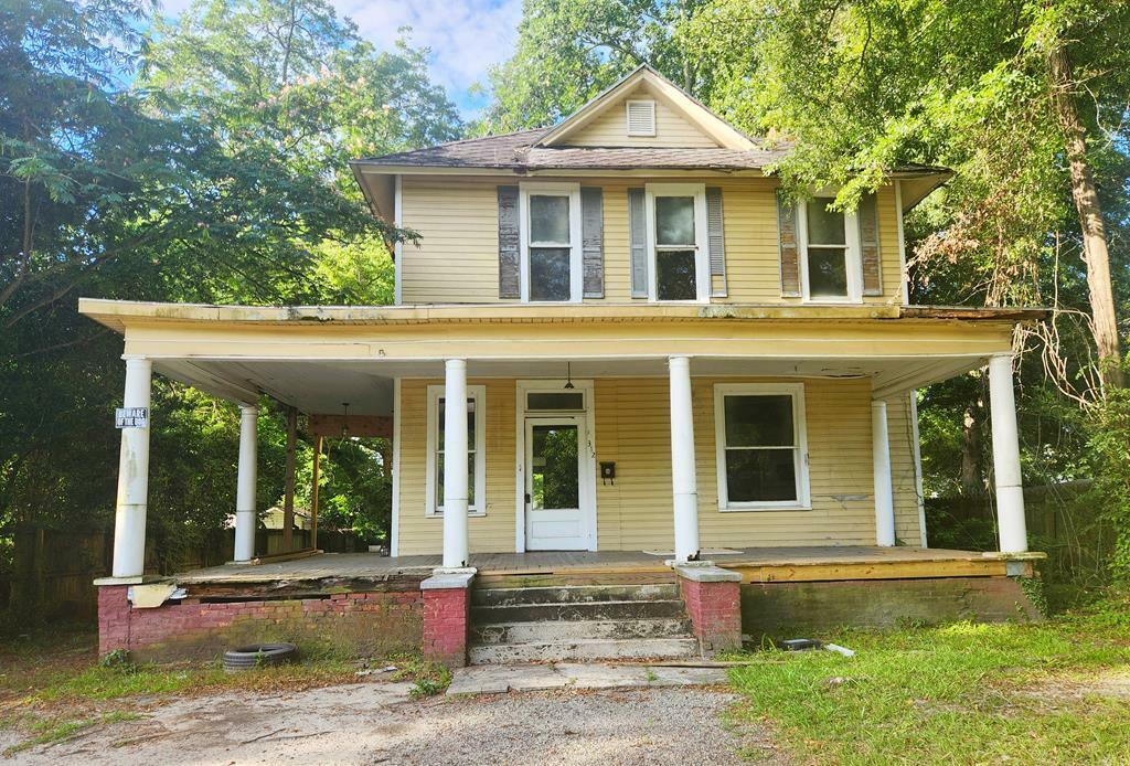 Property Photo: 312 E 14th Ave GA 31015