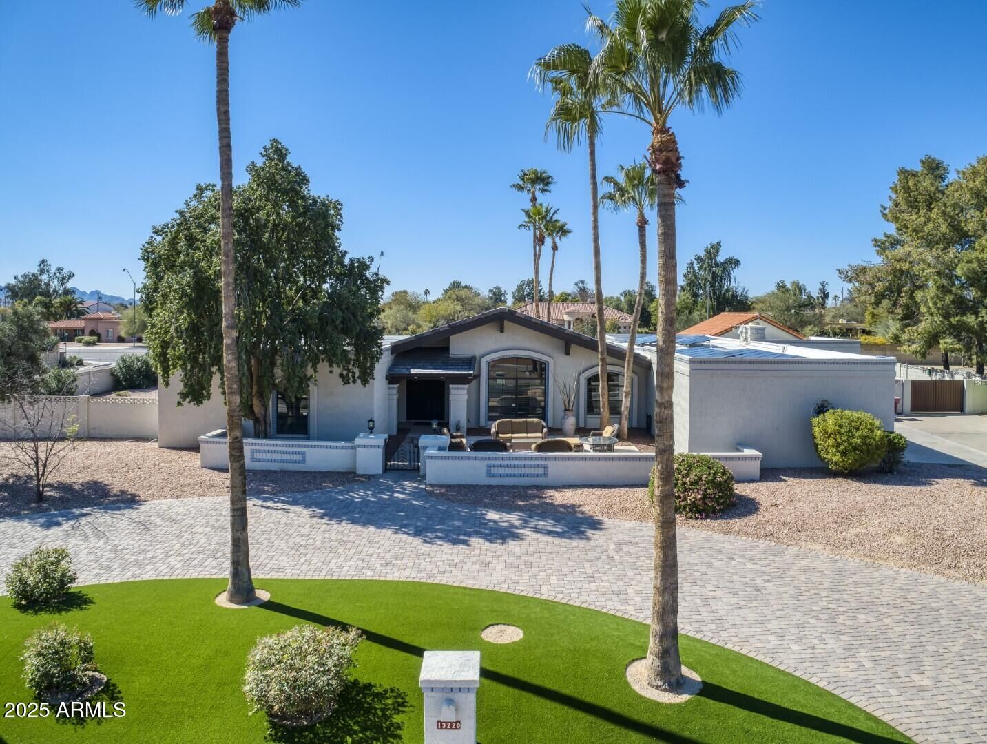 Property Photo: 13220 N 80th Place AZ 85260