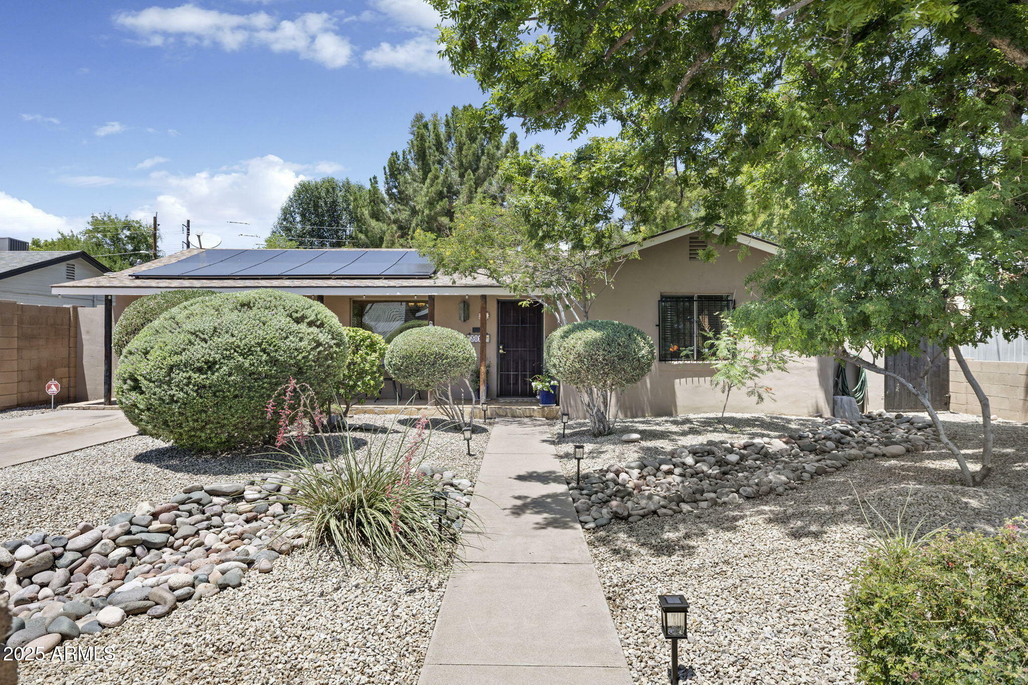 Property Photo: 3018 E Mulberry Drive AZ 85016