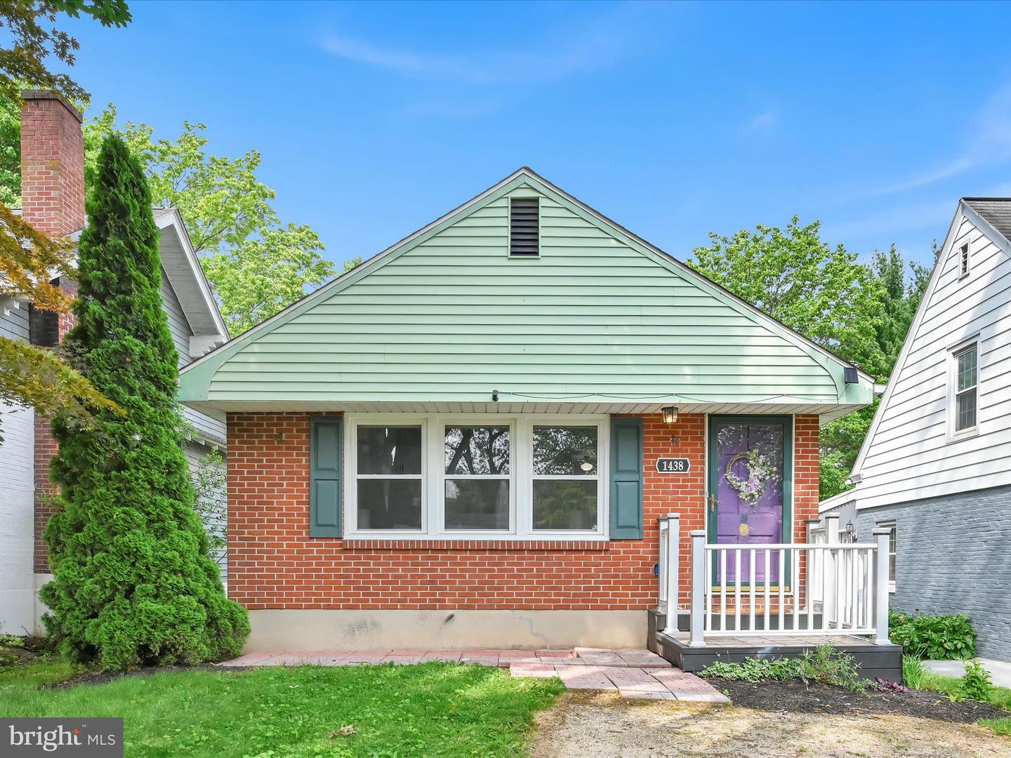 1438 Glen Moore Circle  Lancaster PA 17601 photo