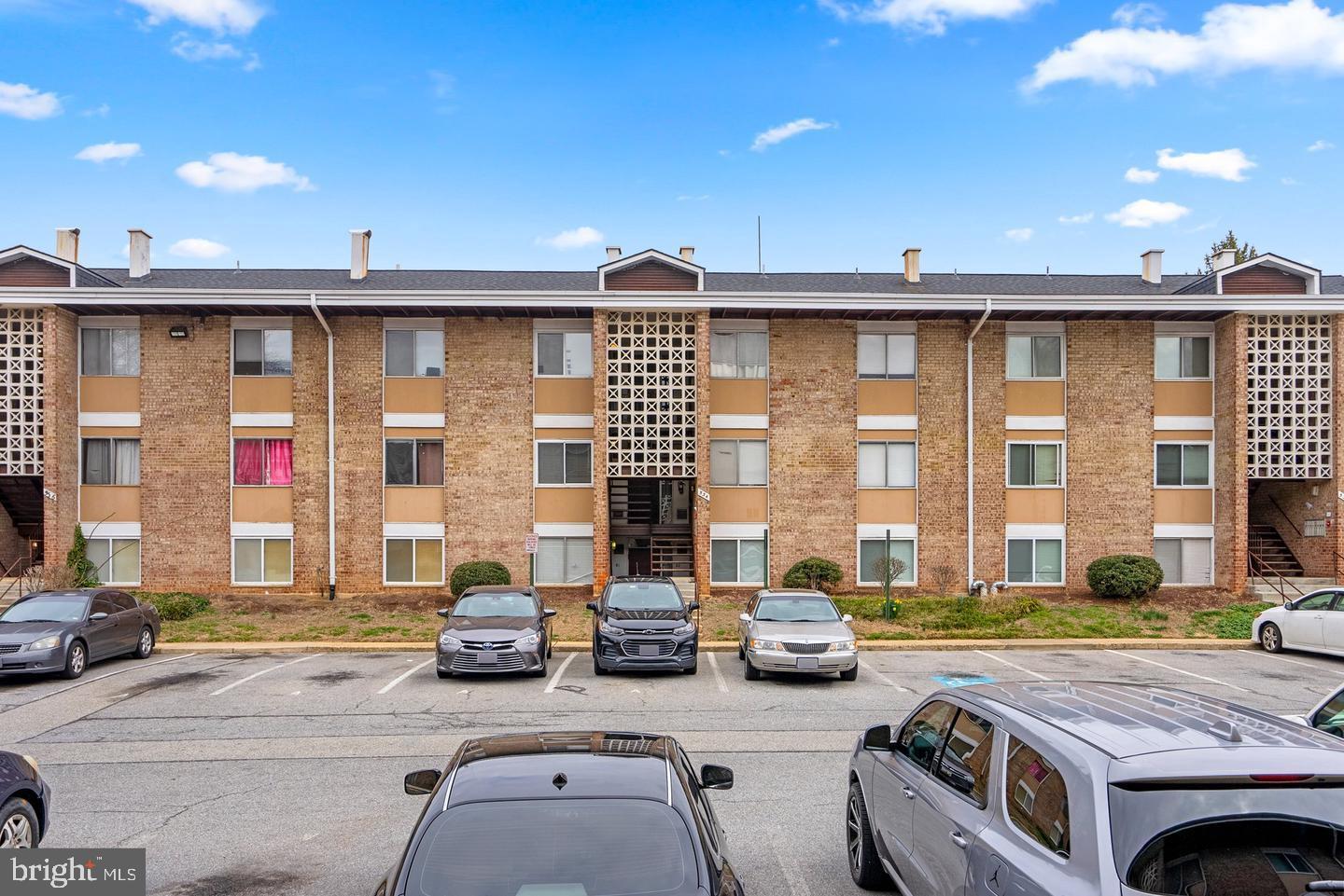 Property Photo:  546 Wilson Bridge Drive 6747 C-1  MD 20745 