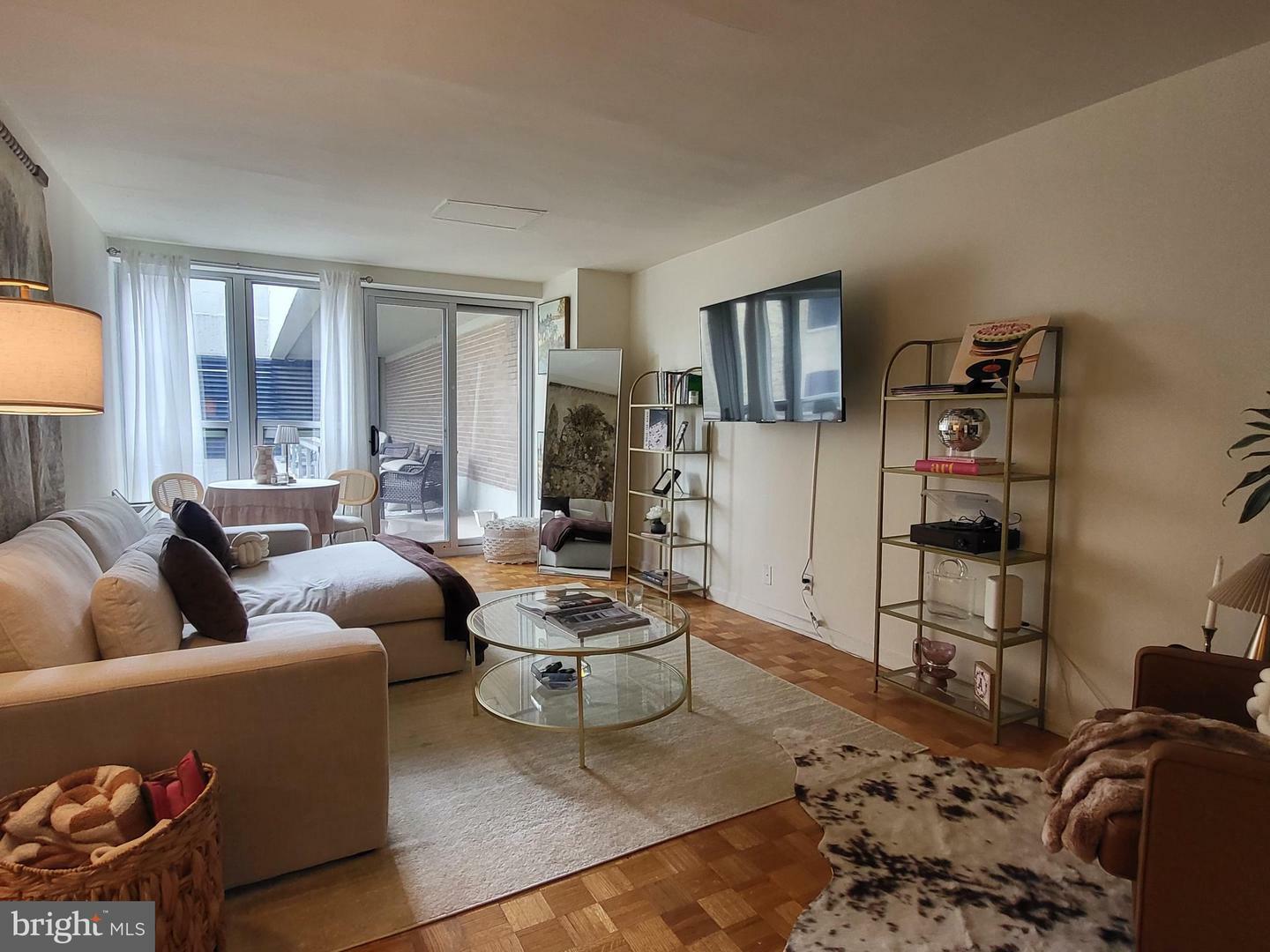 224 W Rittenhouse Square 30 3118  Philadelphia PA 19103 photo