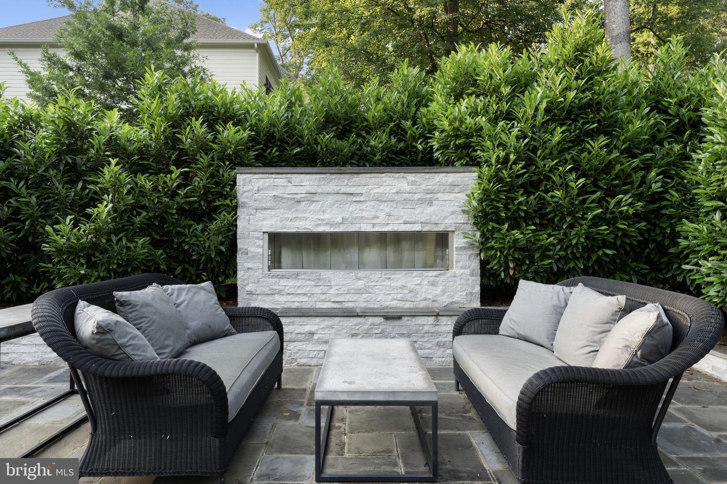Property Photo: 717 Miller Avenue VA 22066