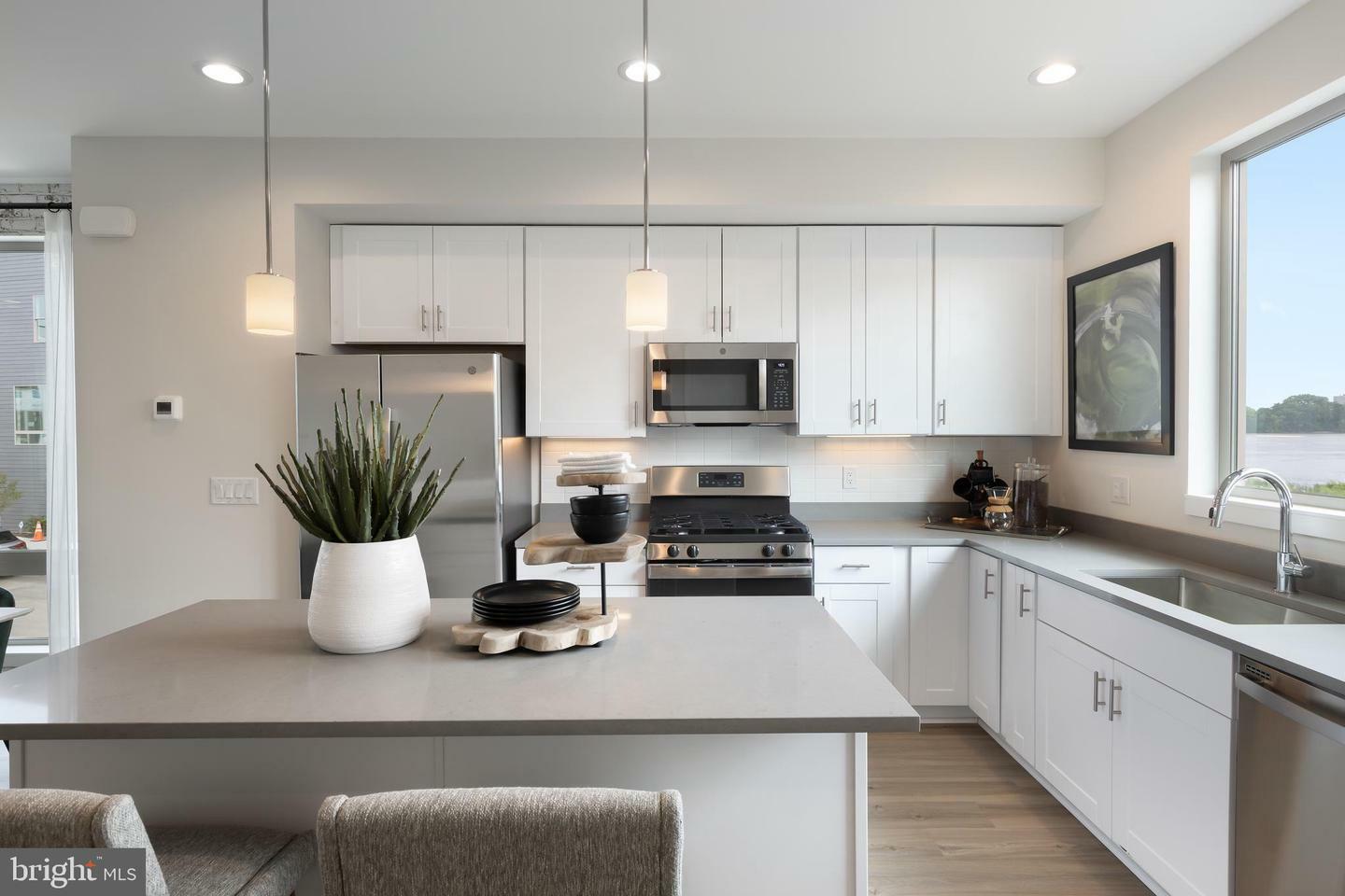 Property Photo: 25E Richmond Street PA 19125