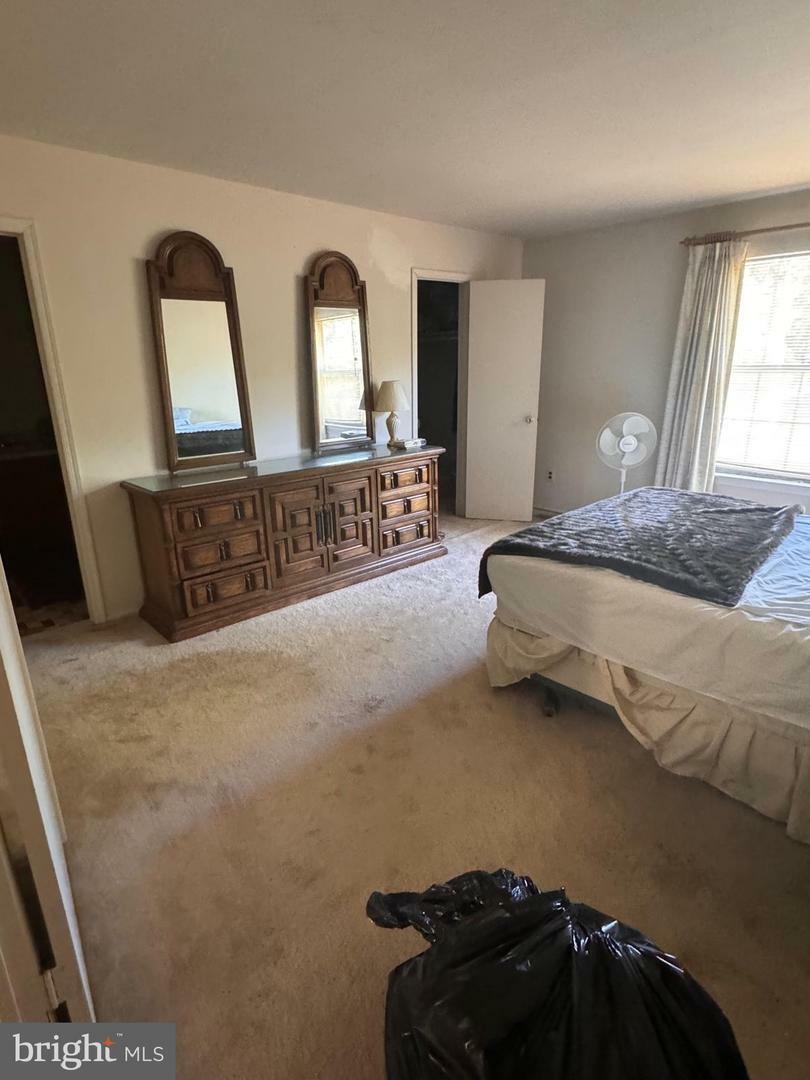 Property Photo: 33 Dunmoor Court S NJ 08690