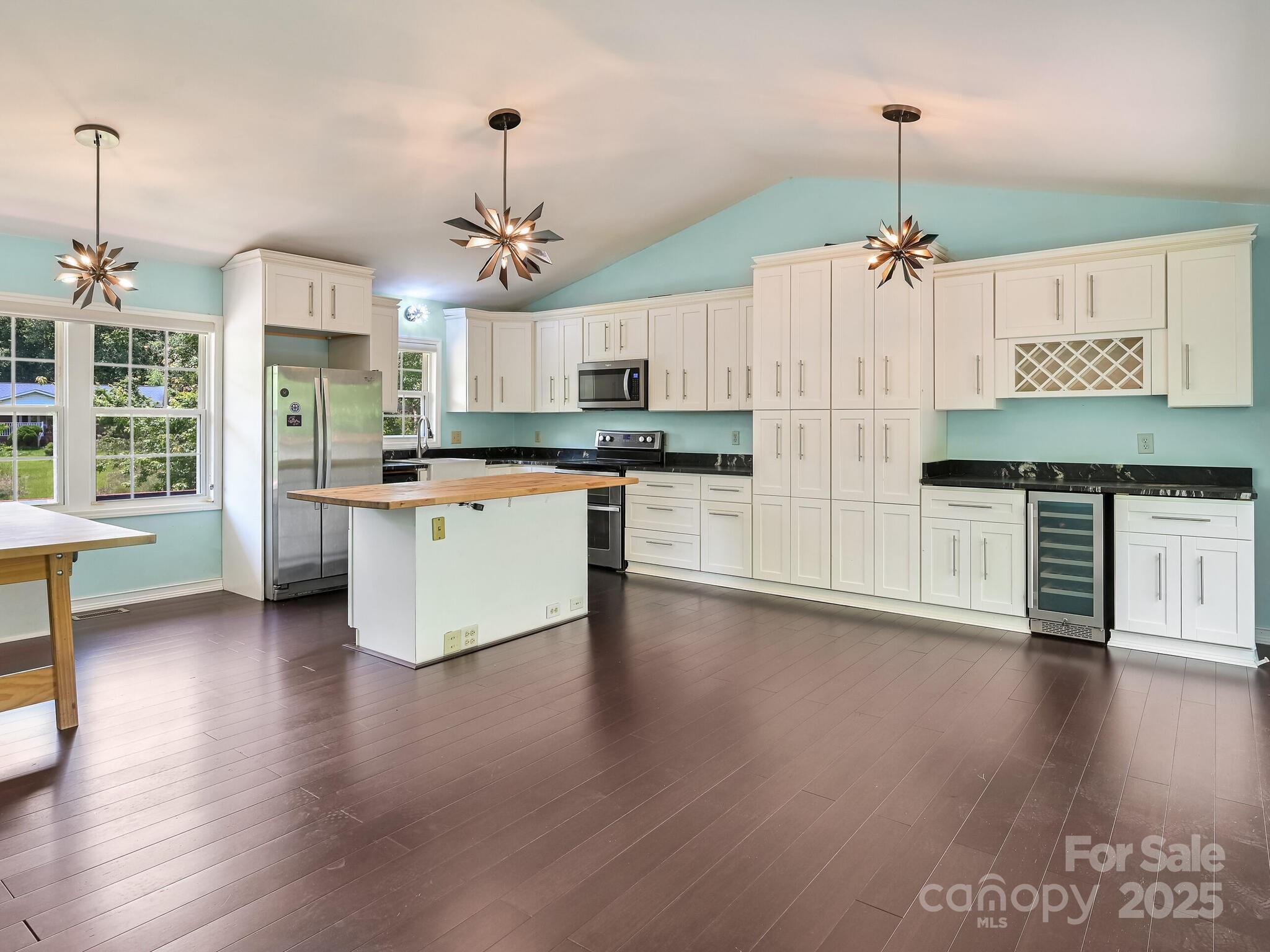 Property Photo: 14 Spring Lake Drive NC 28732