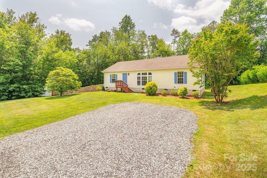 Property Photo:  27 Jackson Cove Road  NC 28748 