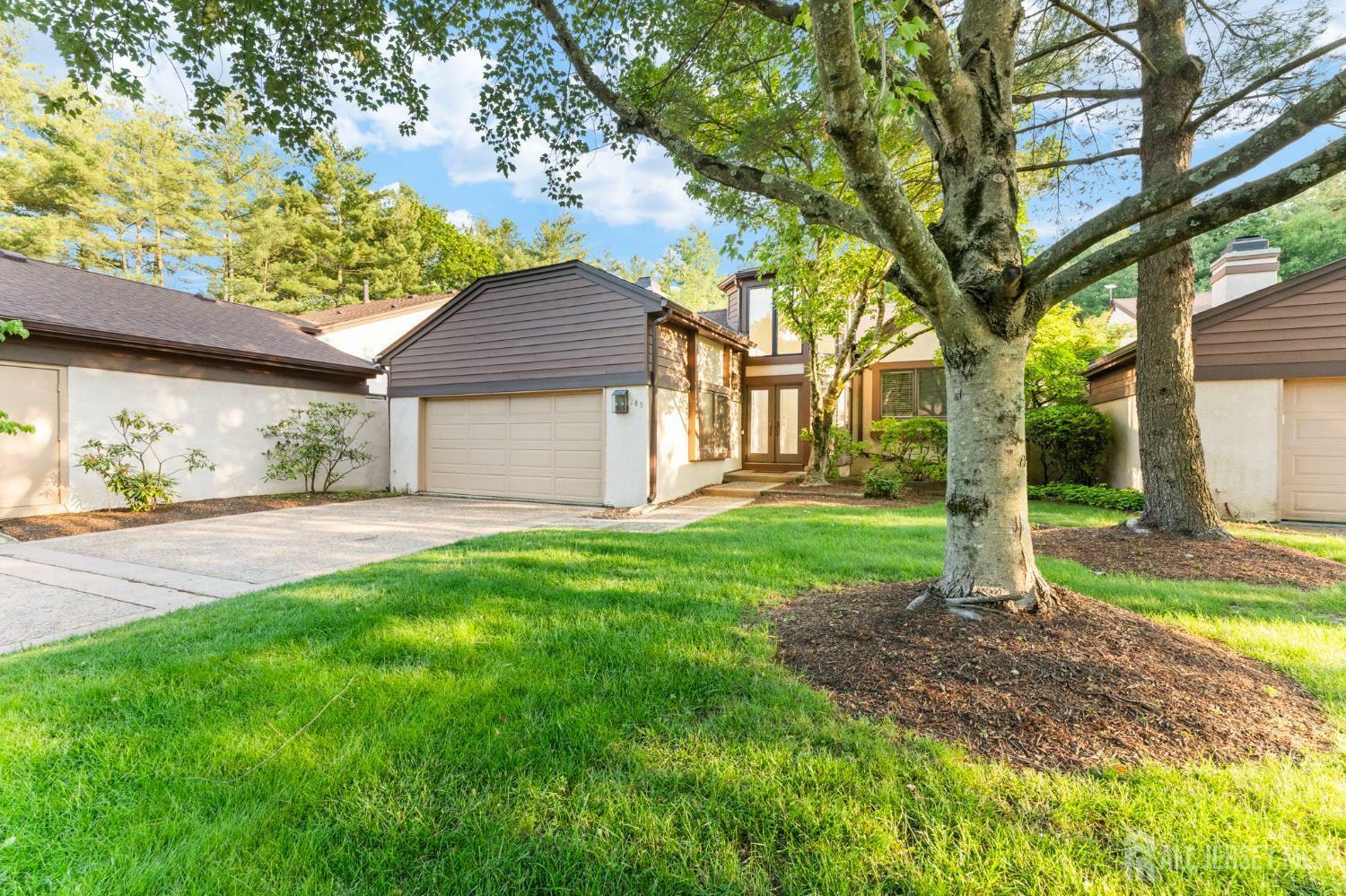 189 Sayre Drive  Plainsboro NJ 08536 photo