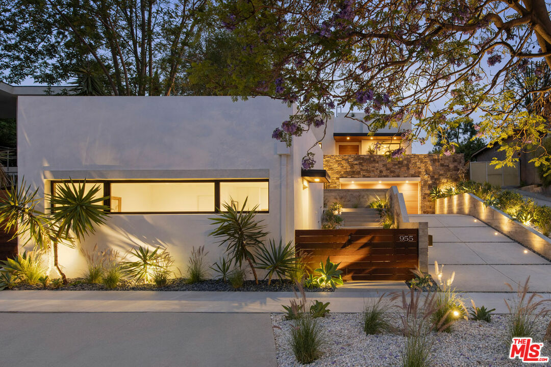 Property Photo: 955 Micheltorena St CA 90026