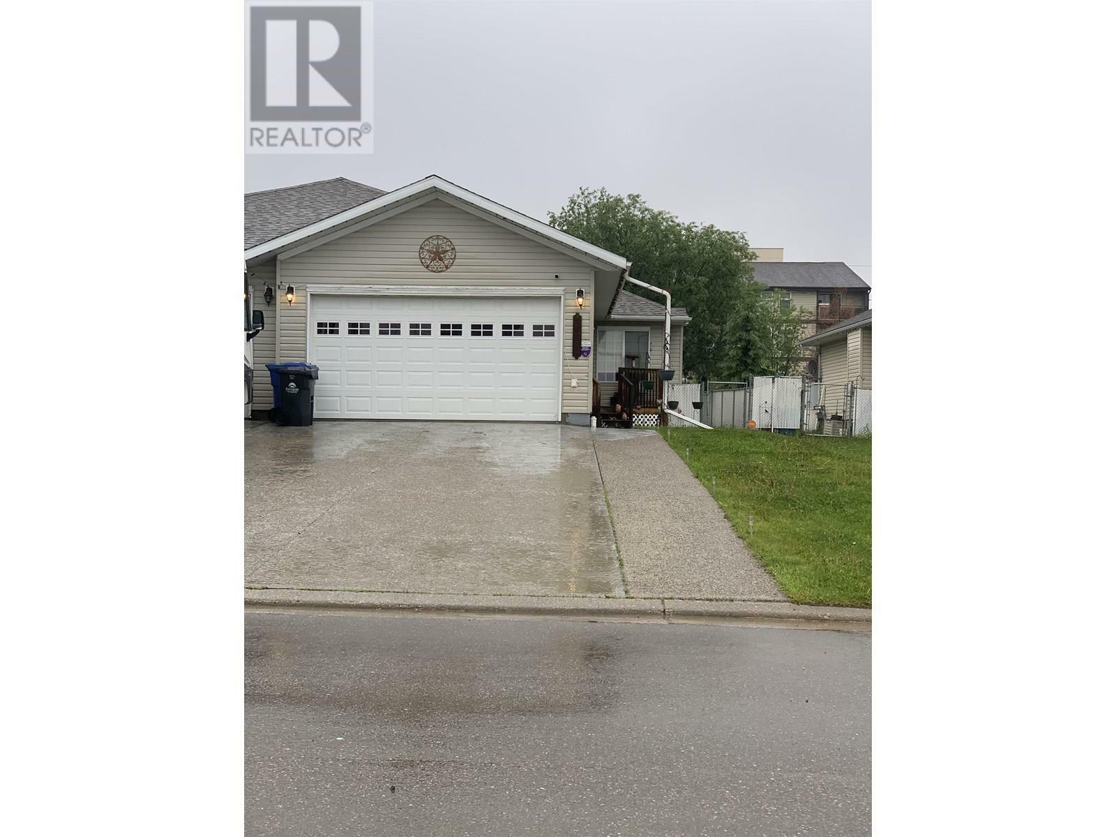 10007 111 Avenue A  Fort St. John BC V1J 4S6 photo