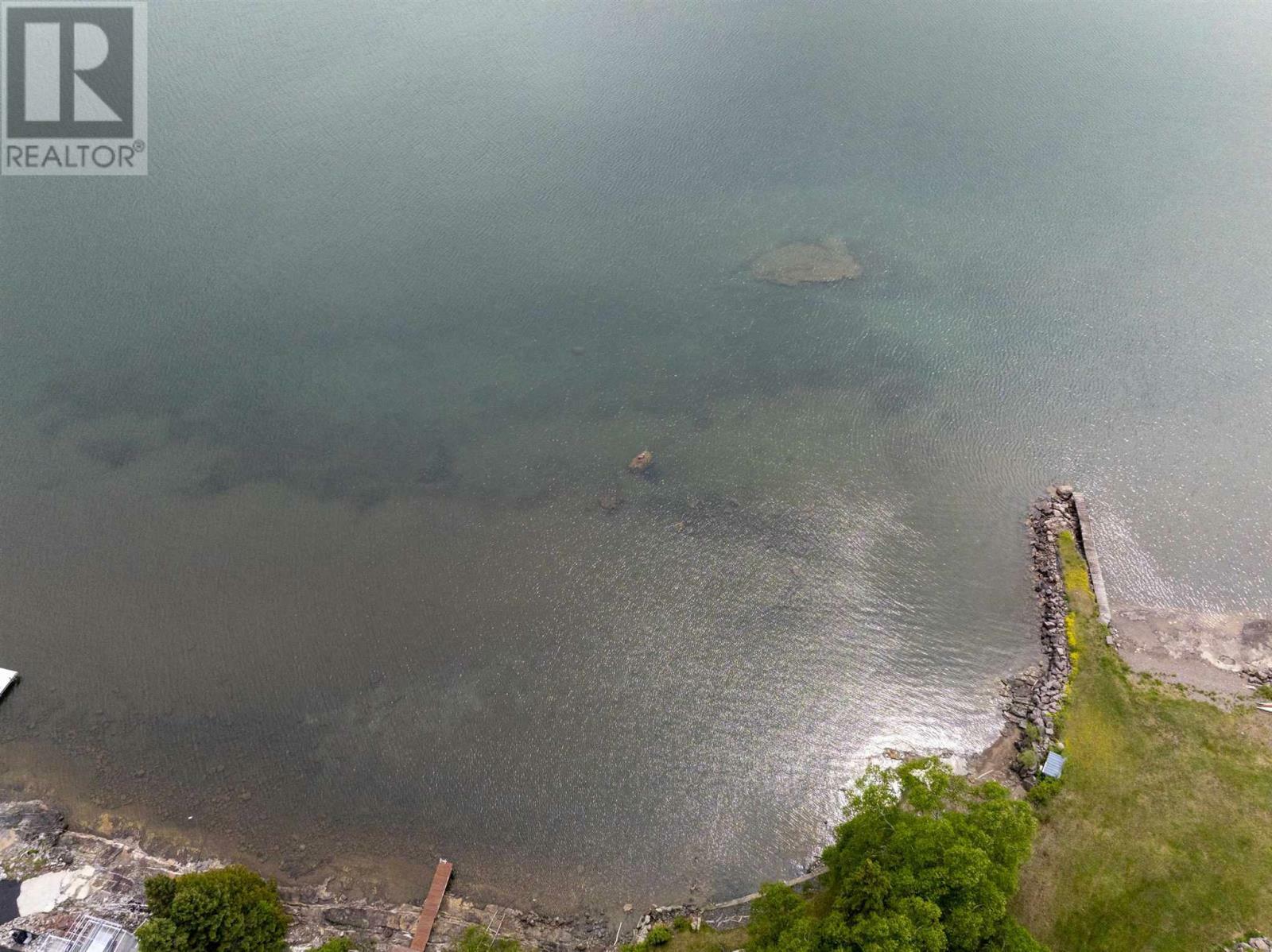 Property Photo: 1625 Coral Bay Dr ON P7A 0G4