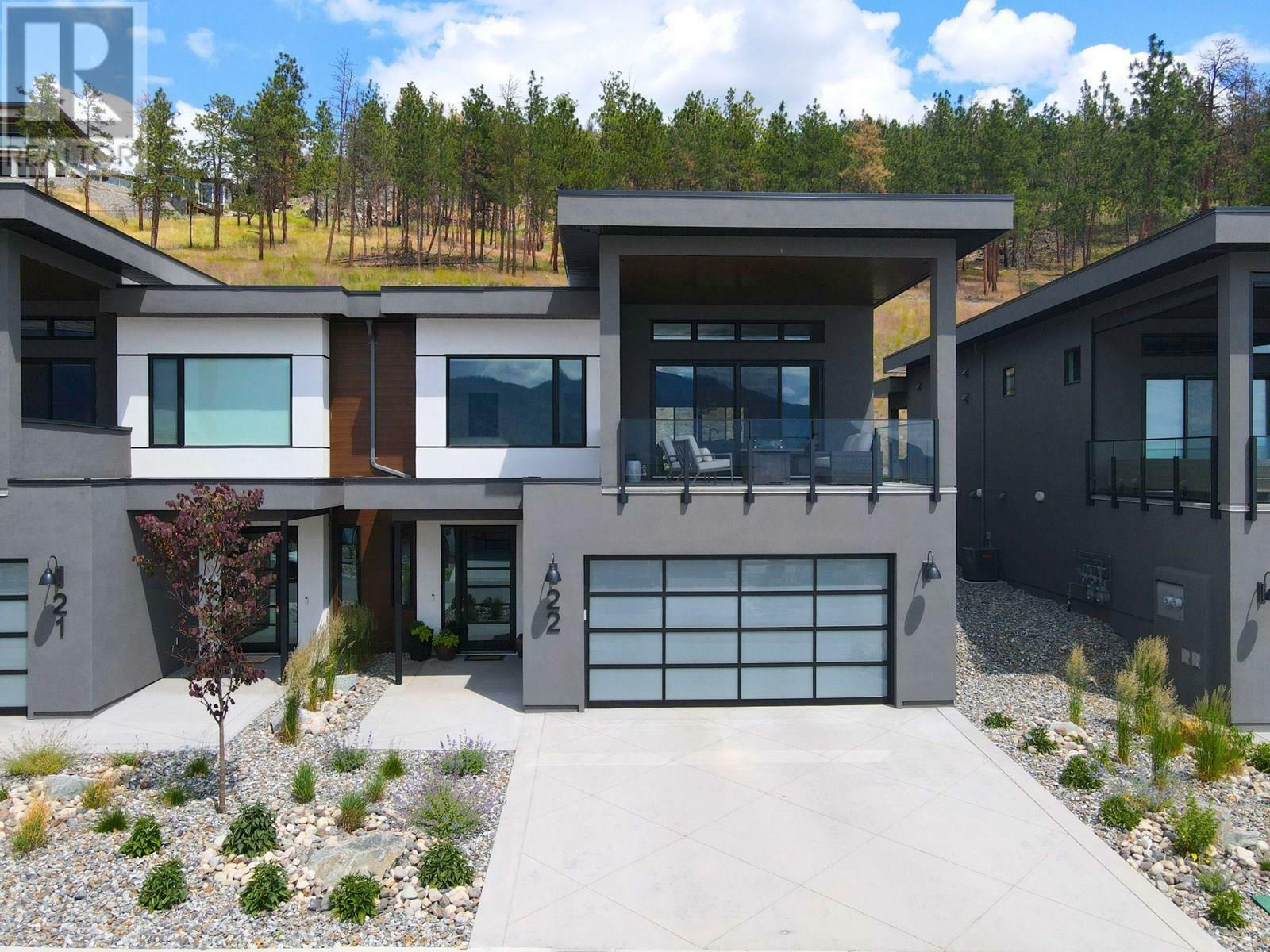 Property Photo: 9201 Okanagan Centre Road West 22 BC V4V 0B8