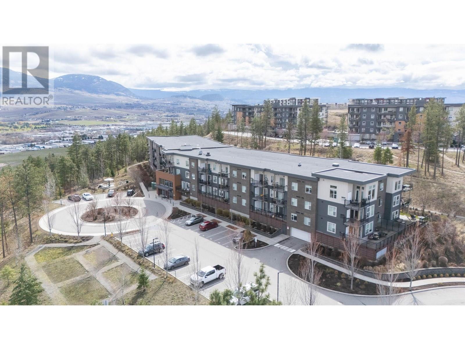 Property Photo: 935 Academy Way 220 BC V1V 3C9