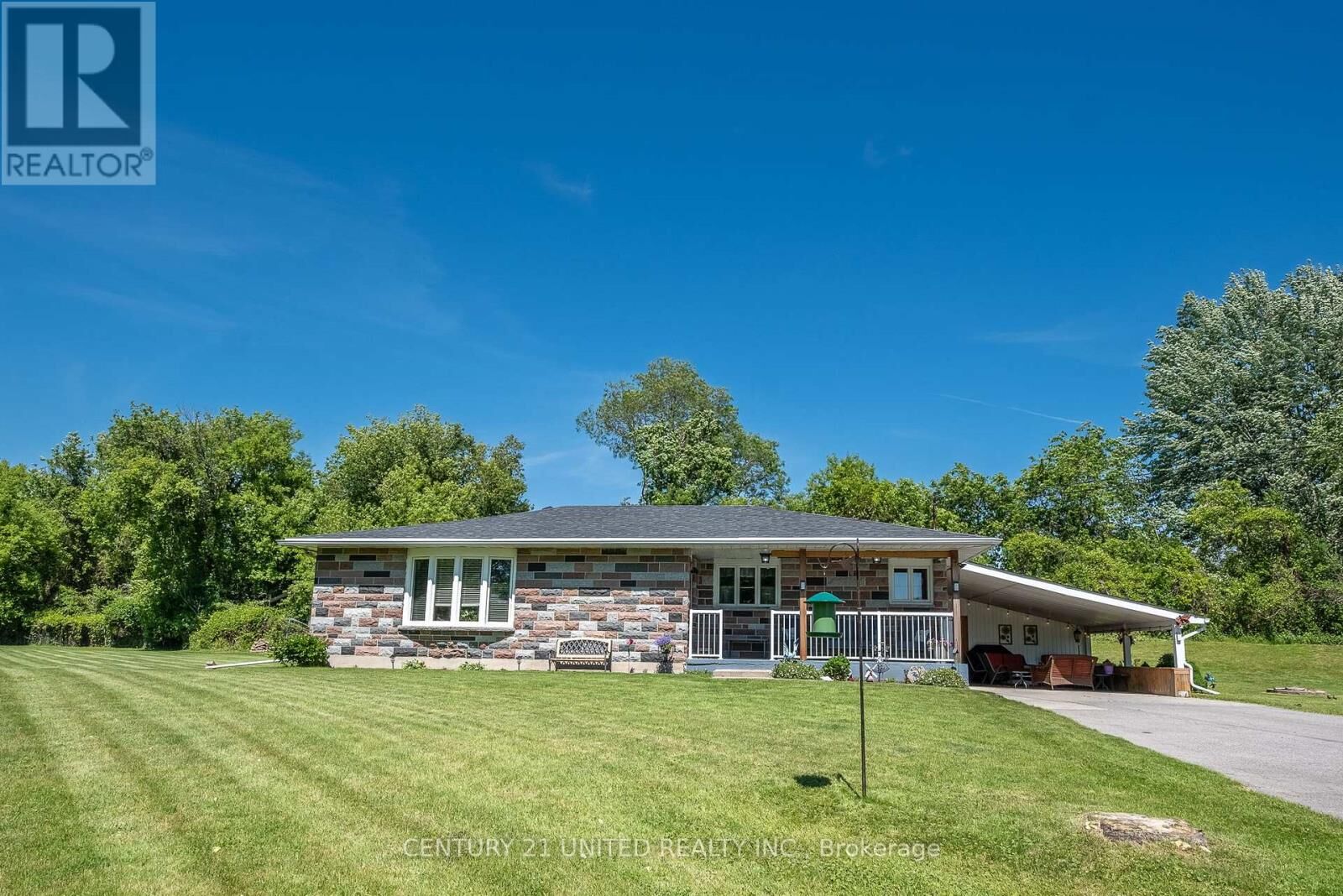 Property Photo:  670 William Street  ON K9A 3A5 