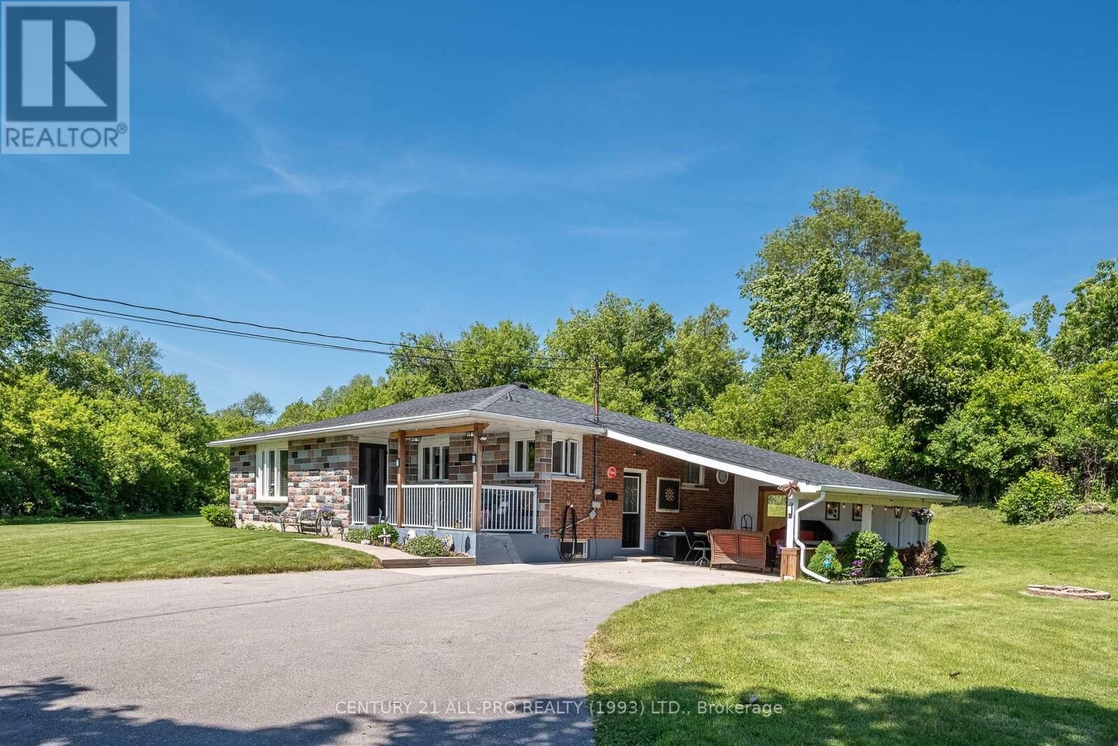 Property Photo:  670 William Street  ON K9A 3A5 
