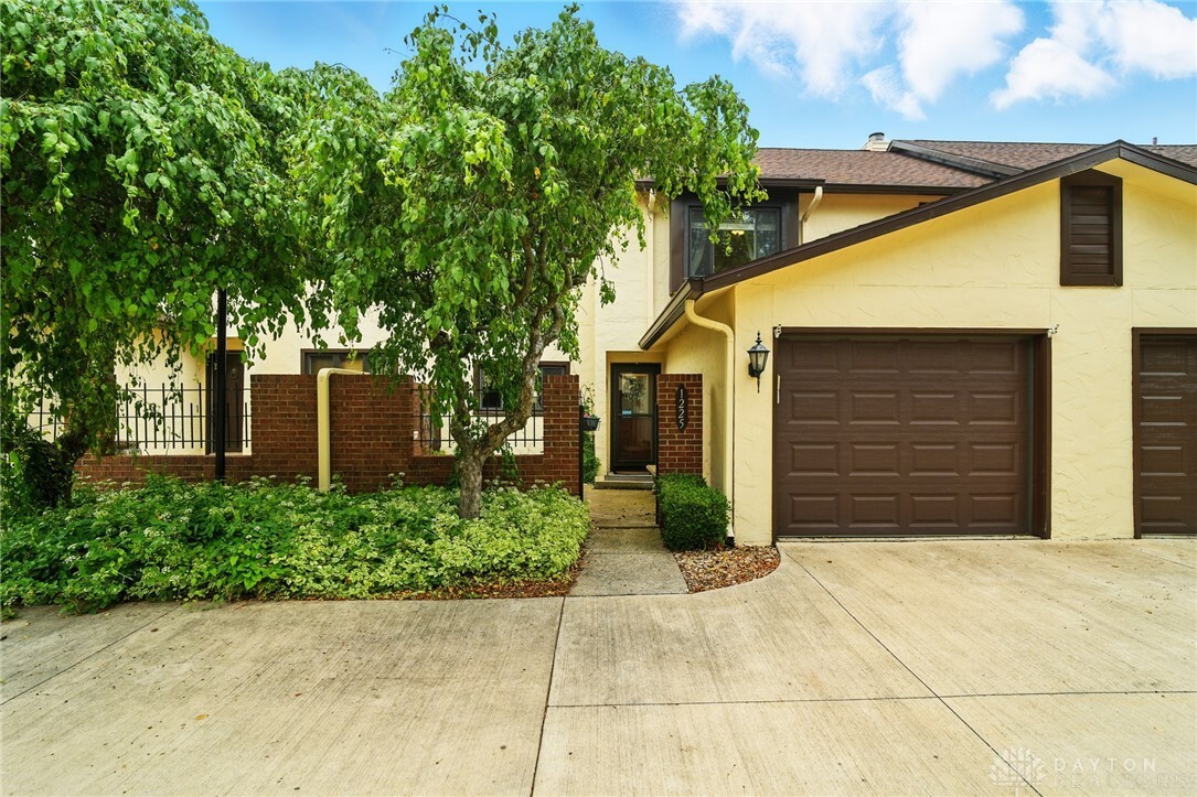 Property Photo: 1225 Chevington Court OH 45459