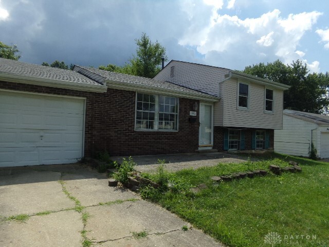 Property Photo:  10216 Hawkhurst Drive  OH 45231 