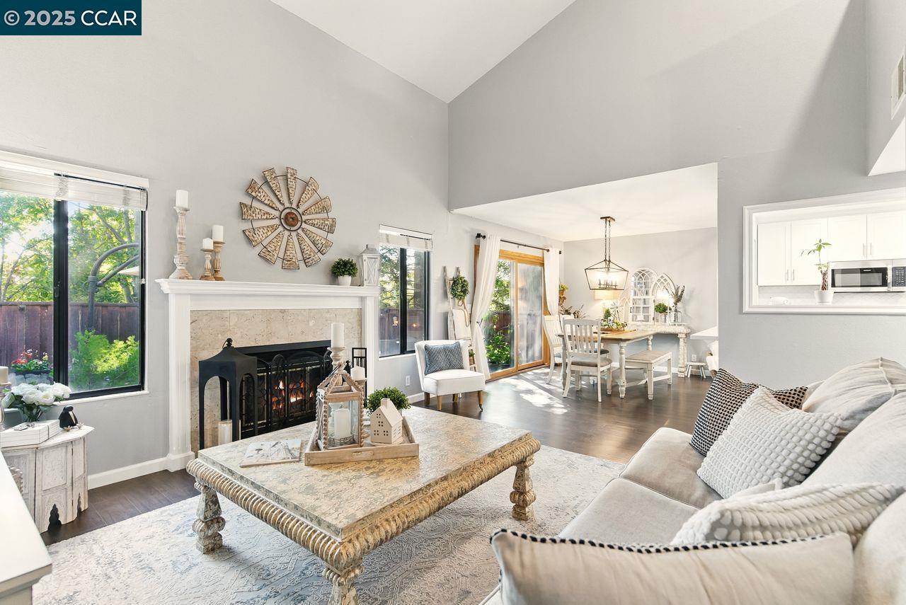 Property Photo: 223 Via Pinada Ln CA 94553