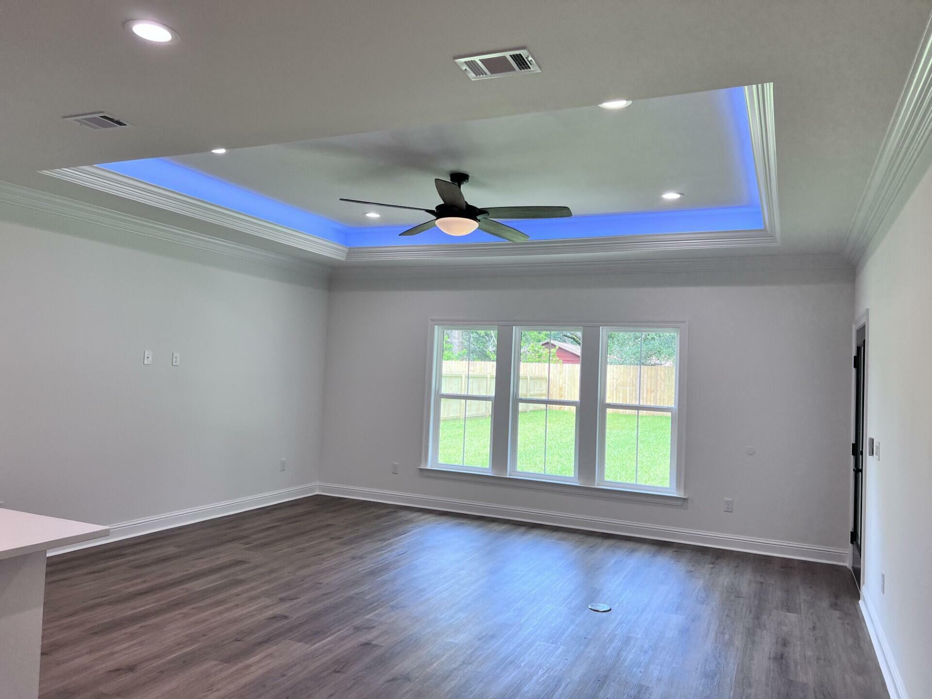 Property Photo: 1436 Cat Mar Road FL 32578