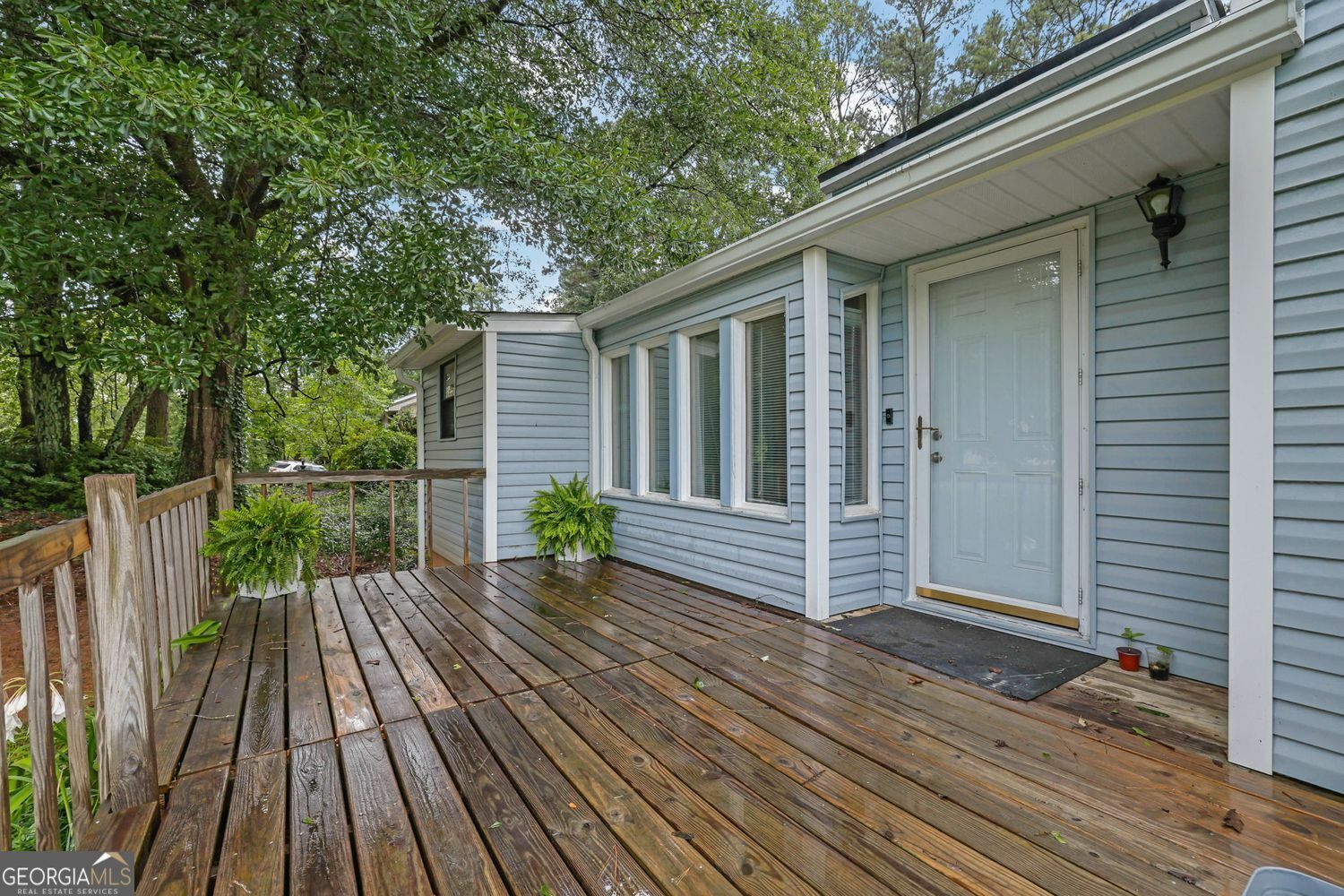 Property Photo: 102 Bascomb Drive Drive GA 30189