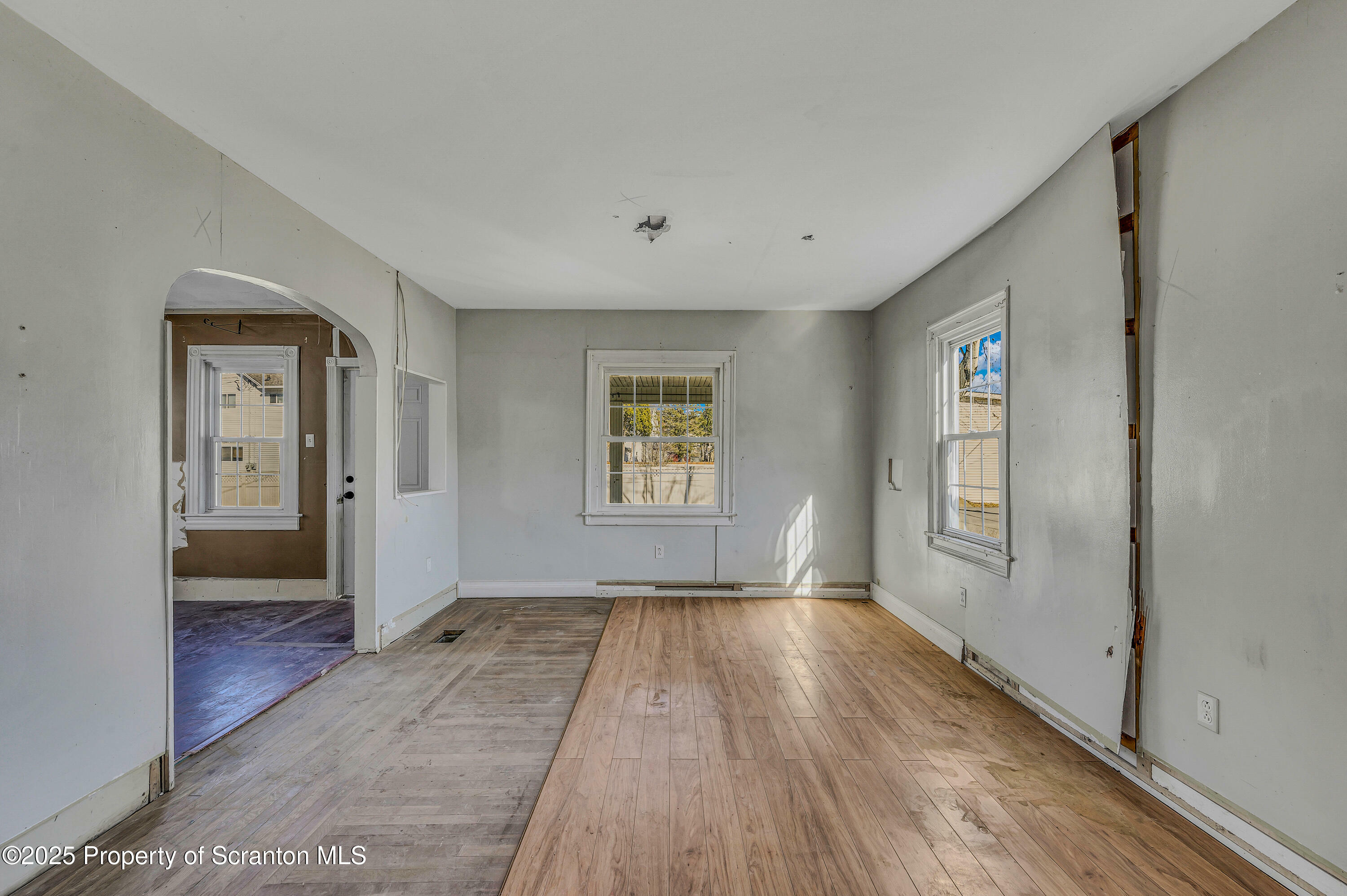 Property Photo: 319 Union PA 18452