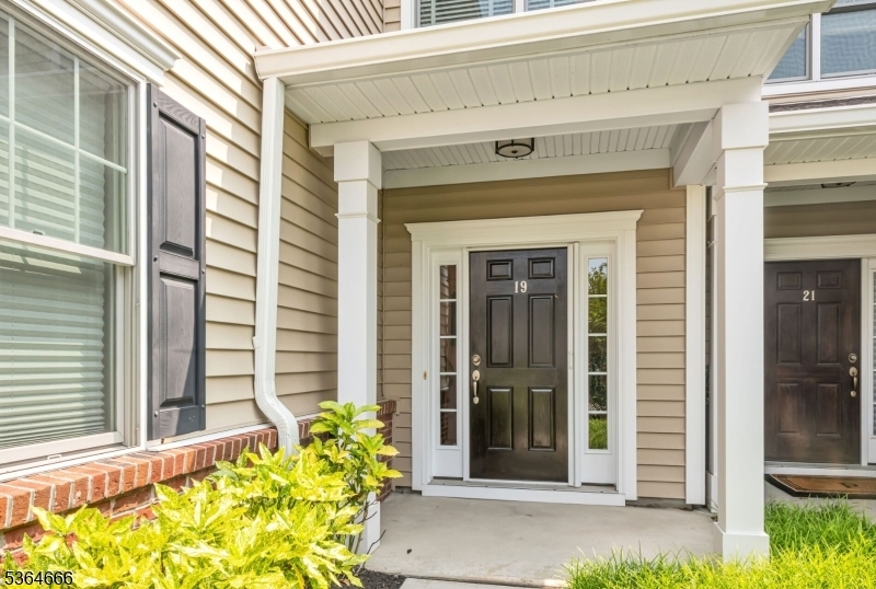 Property Photo: 19 Whitney Farm Pl NJ 07960