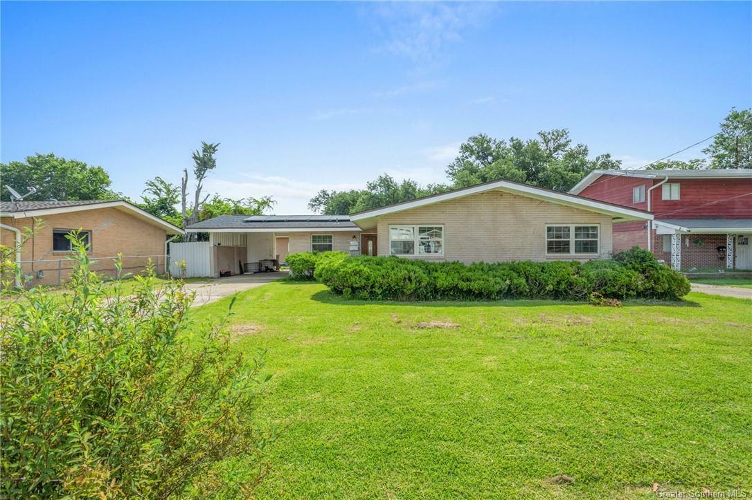 Property Photo: 2207 Clooney Street LA 70601