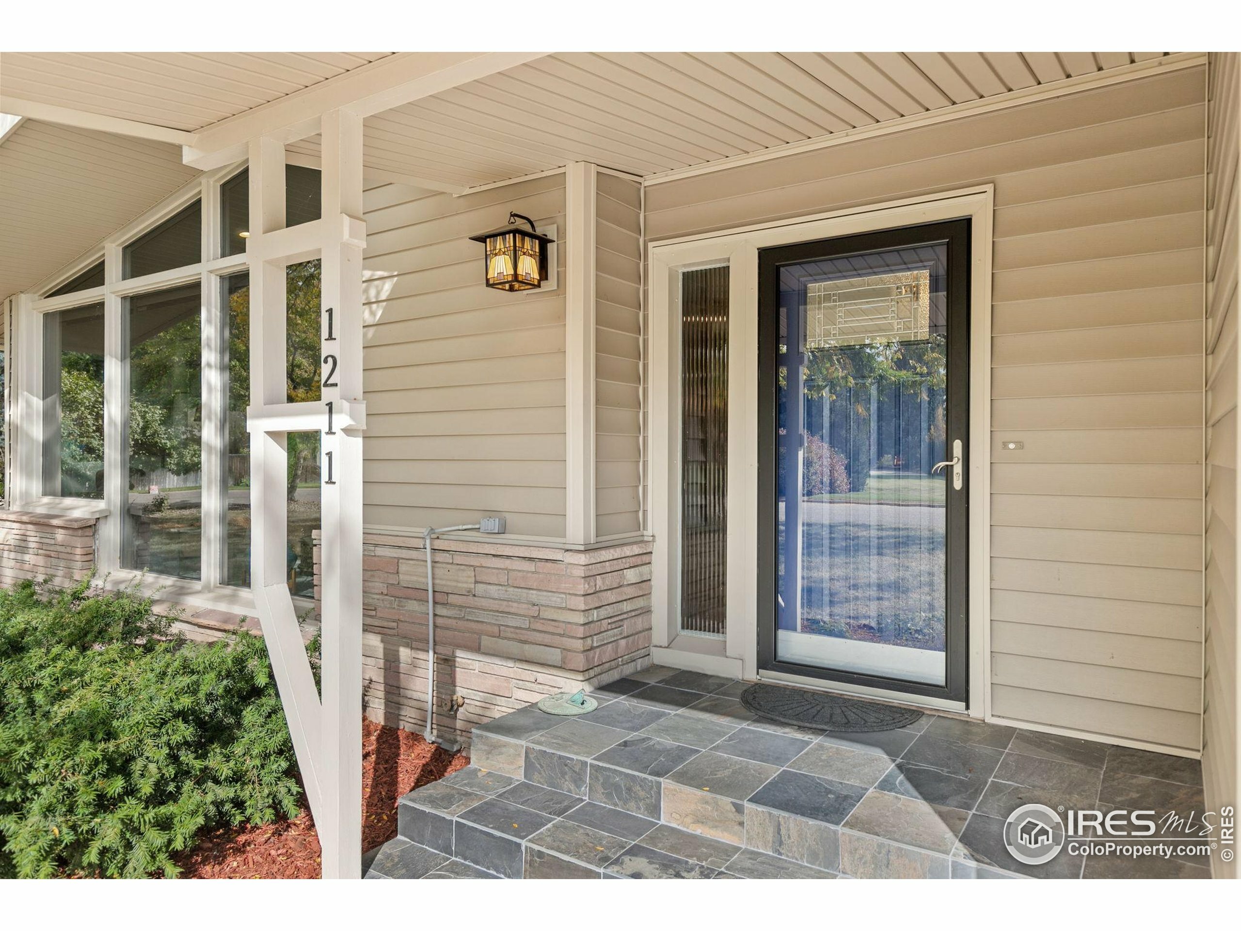 Property Photo: 1211 Loch Mount Dr CO 80537
