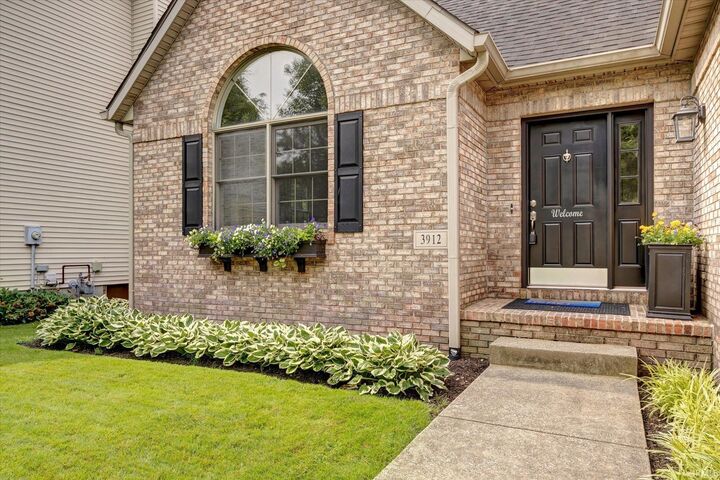Property Photo: 3912 E Stonegate Court IN 47401