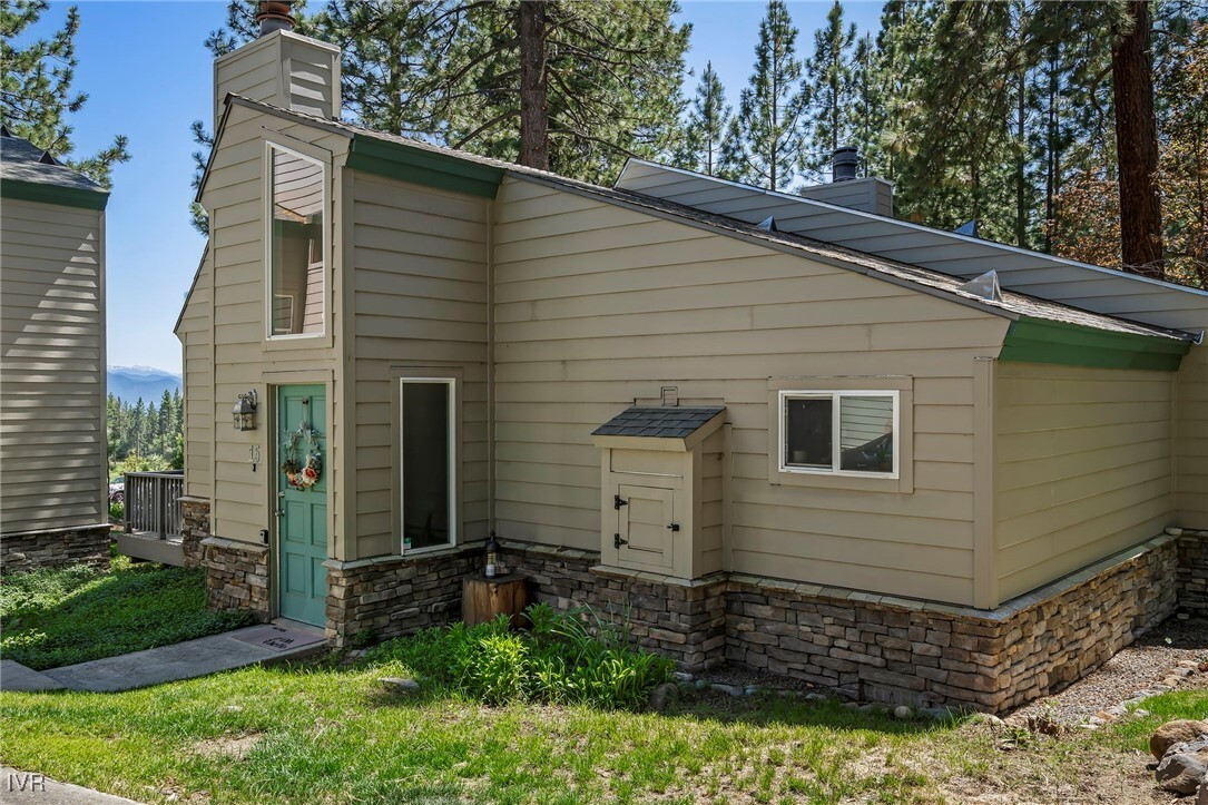 Property Photo: 948 Harold Drive 15 NV 89451